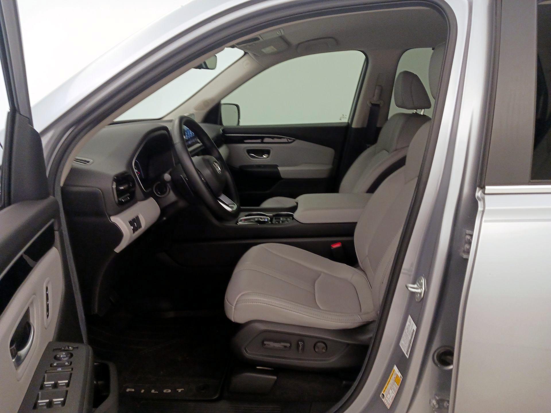 Thumbnail: 2025 Honda Pilot - 11