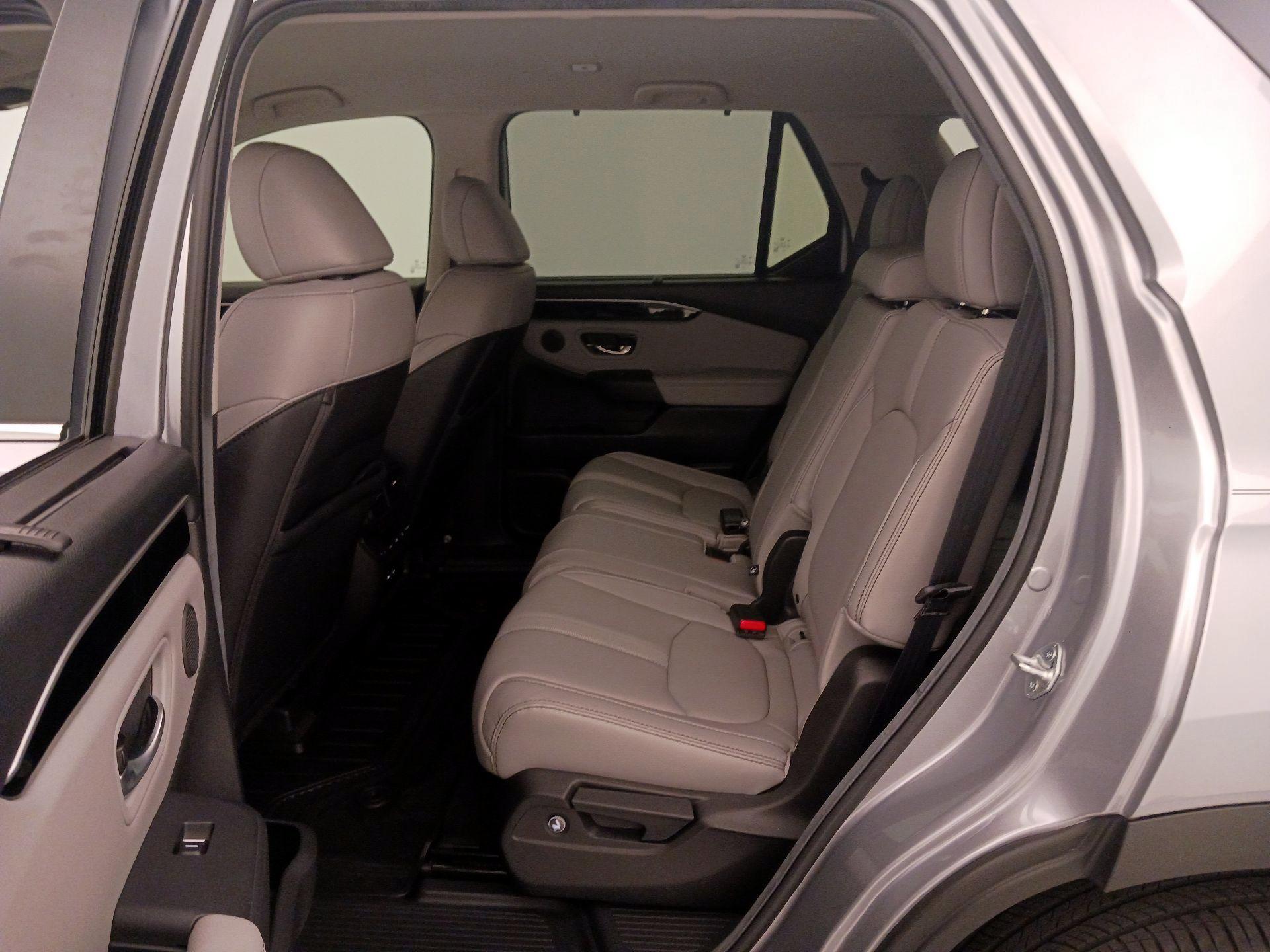 Thumbnail: 2025 Honda Pilot - 19