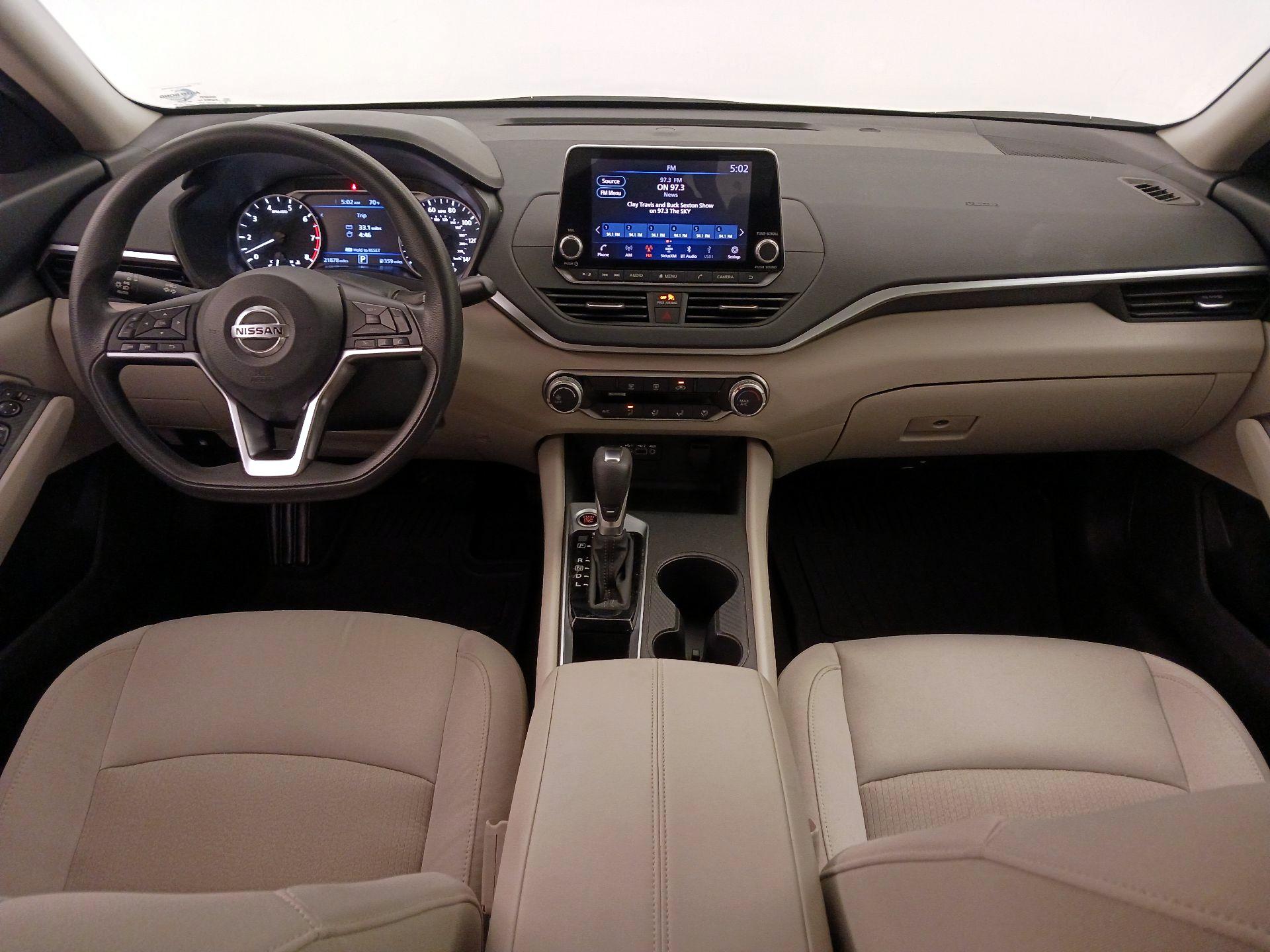 Thumbnail: 2020 Nissan Altima - 9