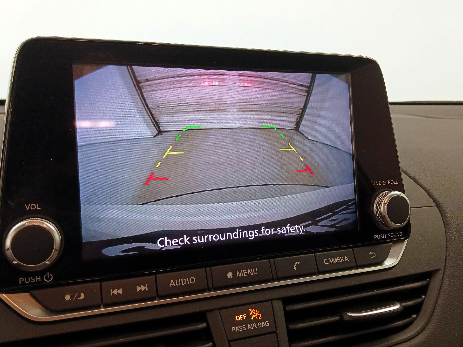 Thumbnail: 2020 Nissan Altima - 14