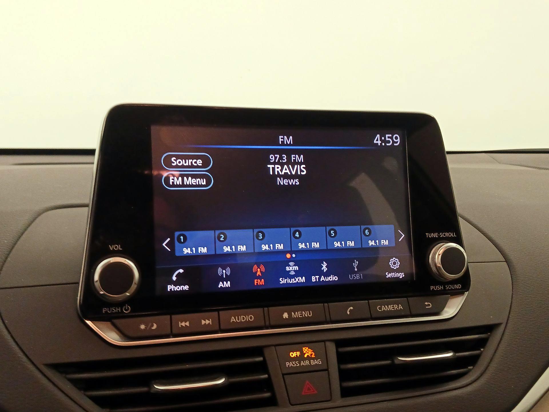 Thumbnail: 2020 Nissan Altima - 15