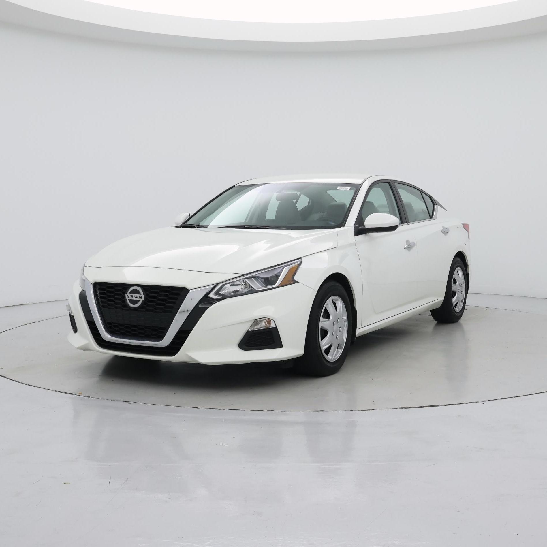 Thumbnail: 2020 Nissan Altima - 4