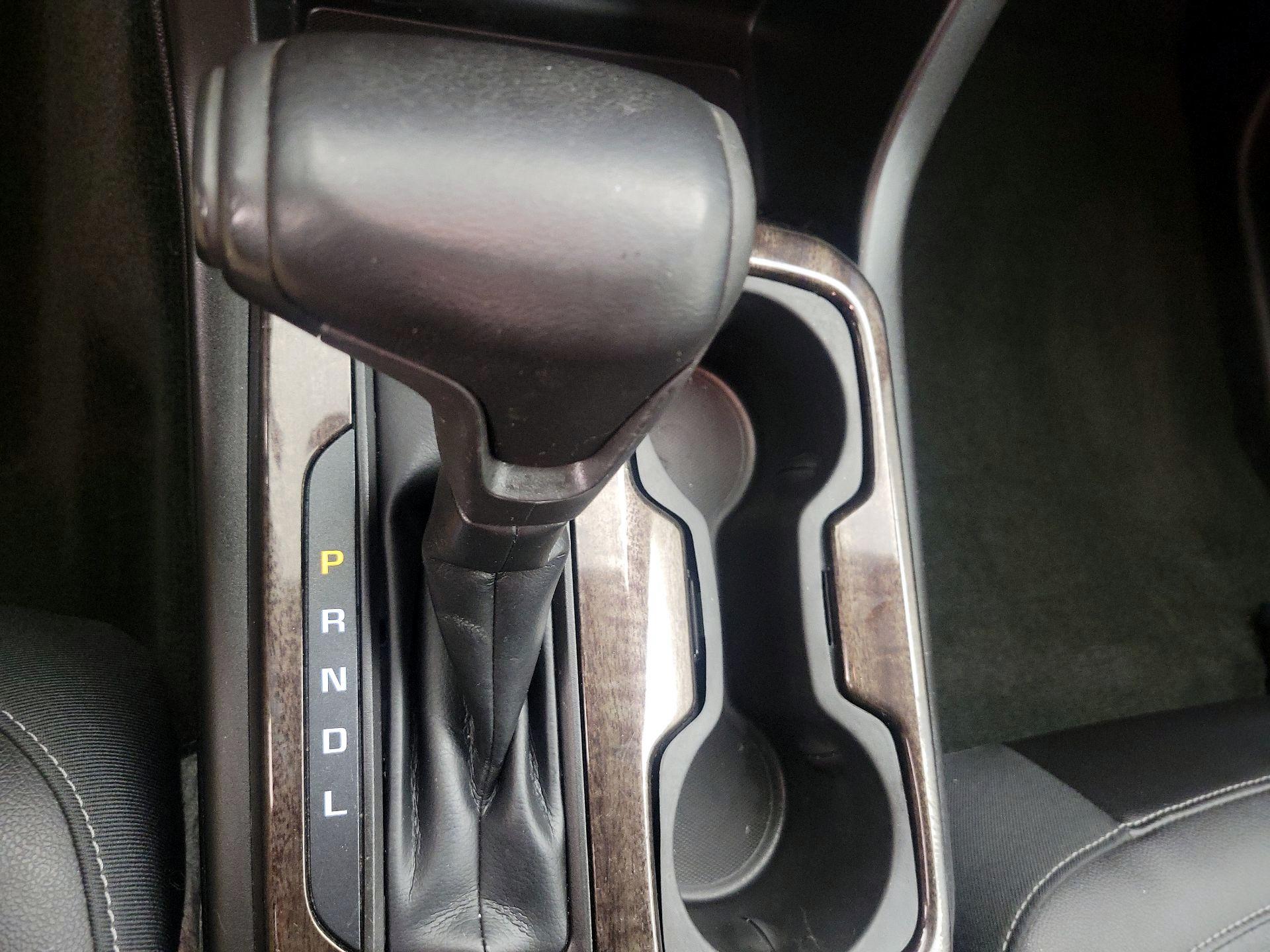 Thumbnail: 2017 GMC Canyon - 17