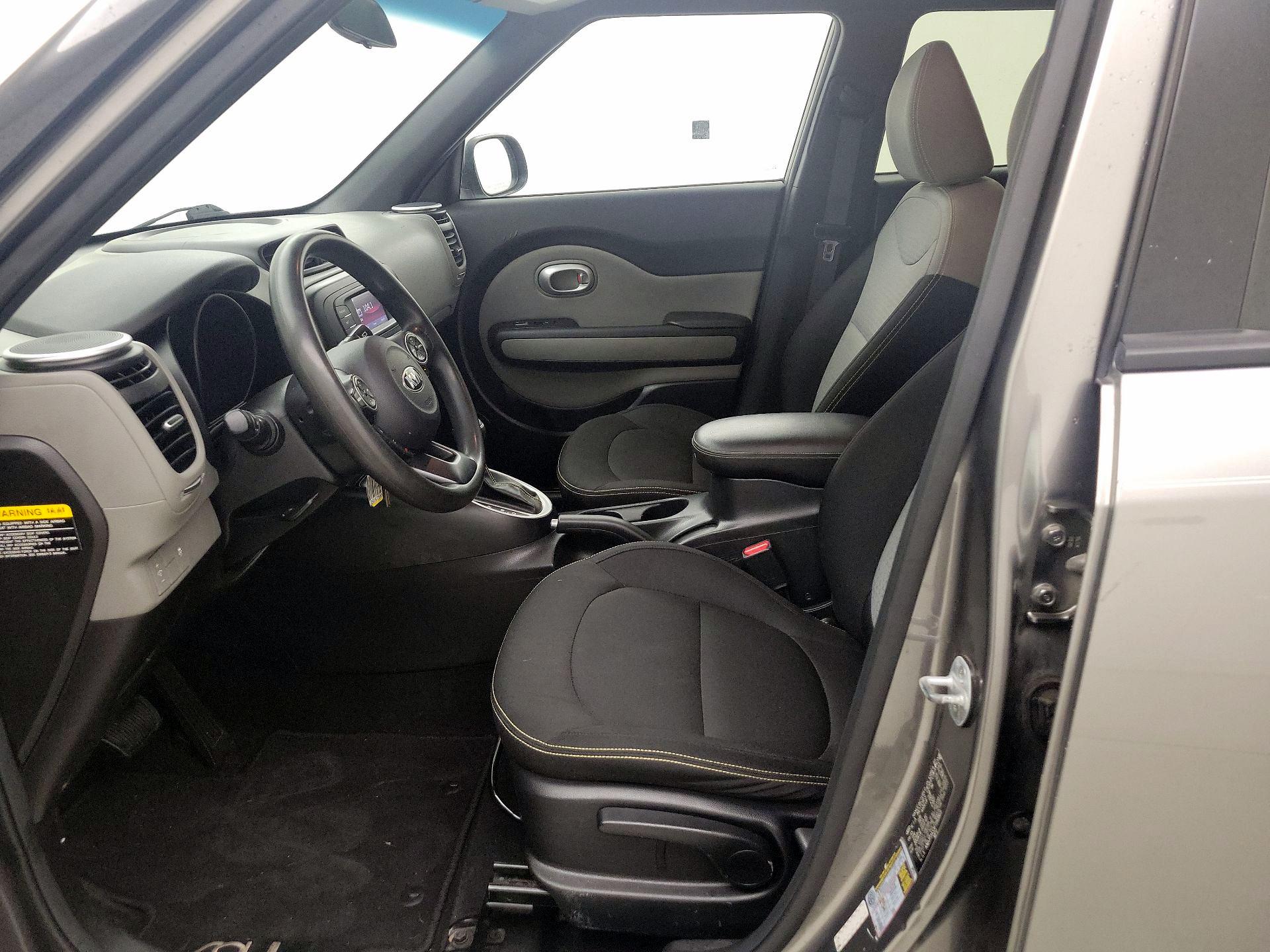 Thumbnail: 2015 Kia Soul - 11