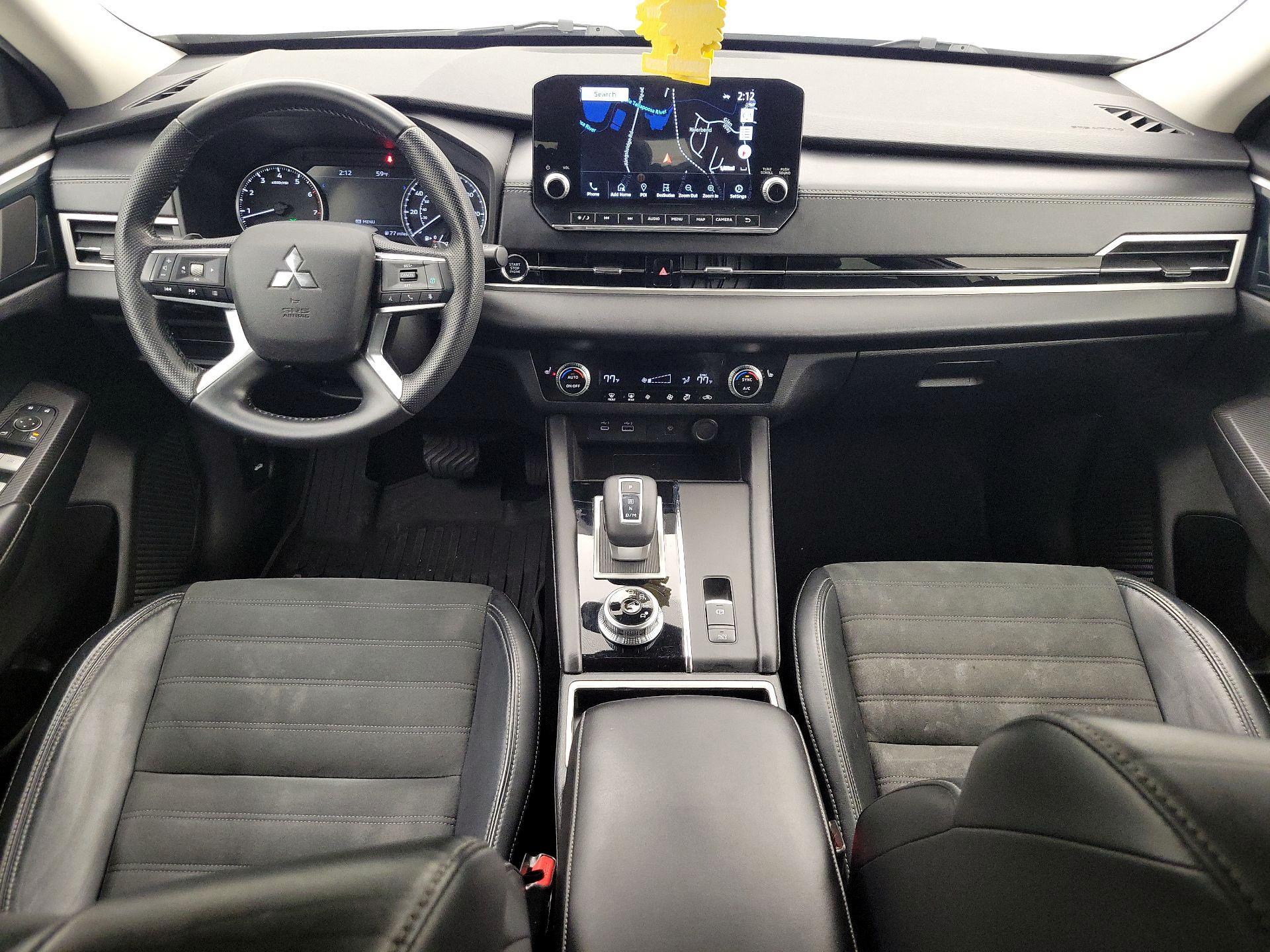 Thumbnail: 2022 Mitsubishi Outlander - 9