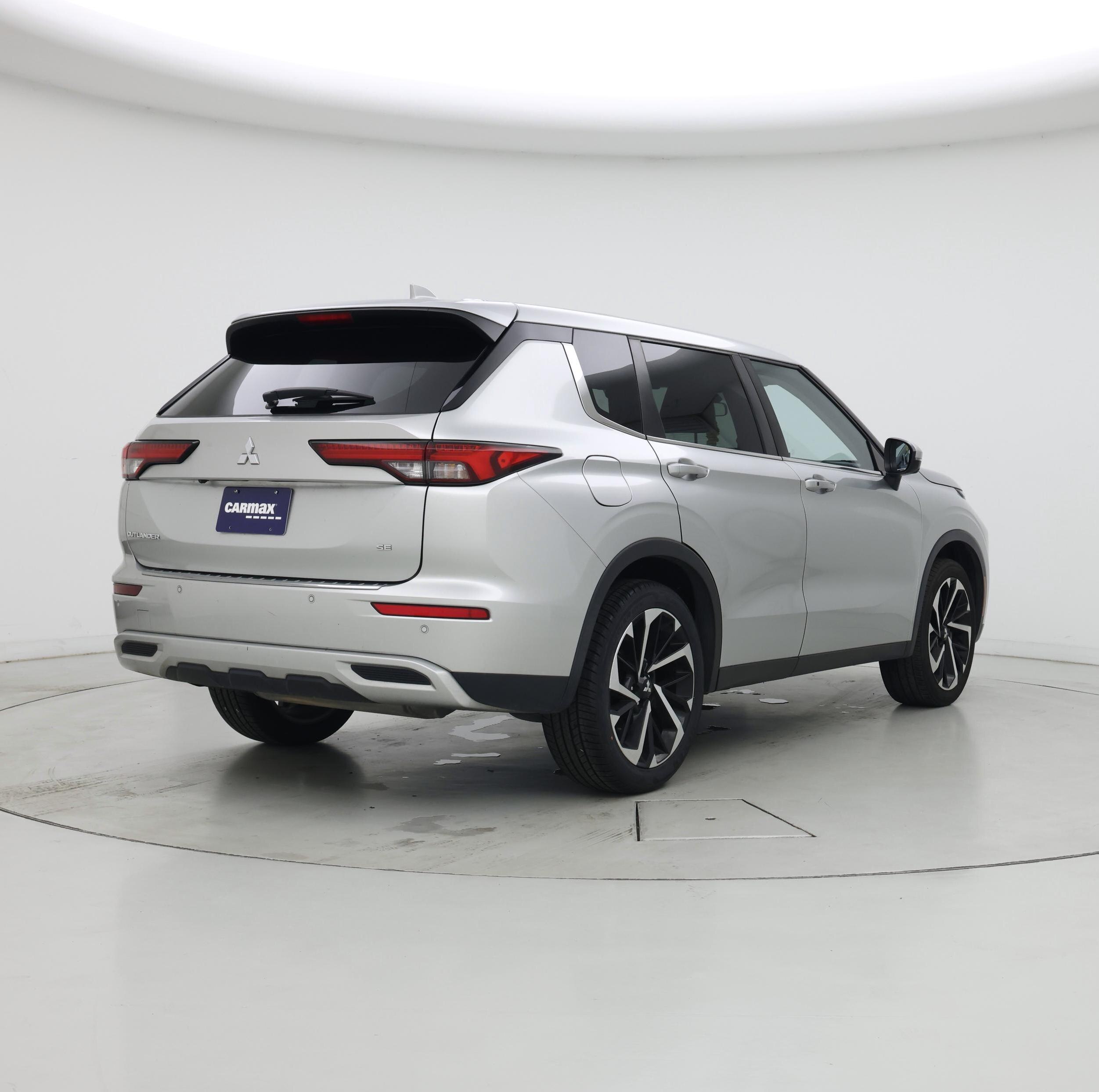 Thumbnail: 2022 Mitsubishi Outlander - 8