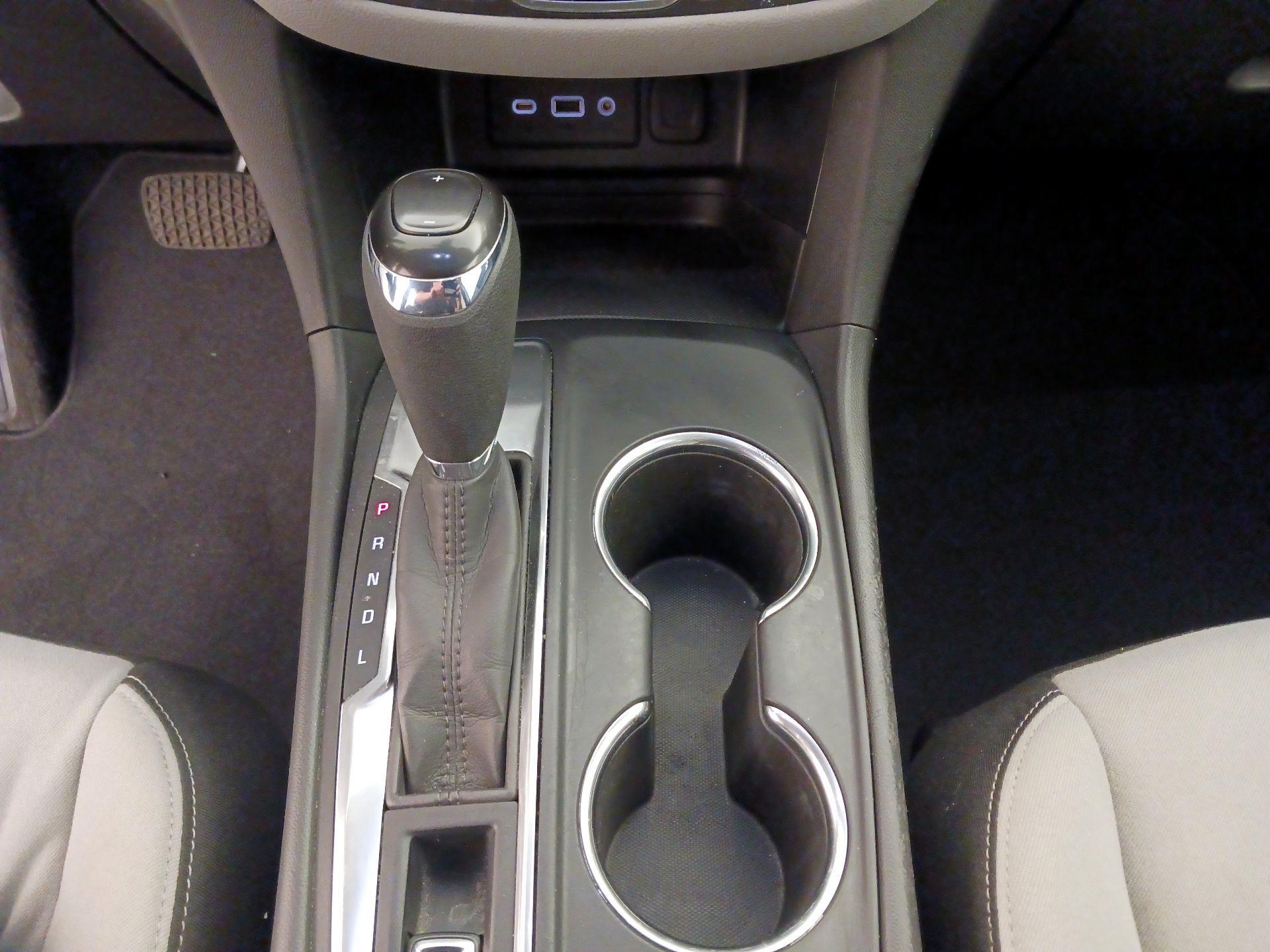 Thumbnail: 2020 Chevrolet Equinox - 17