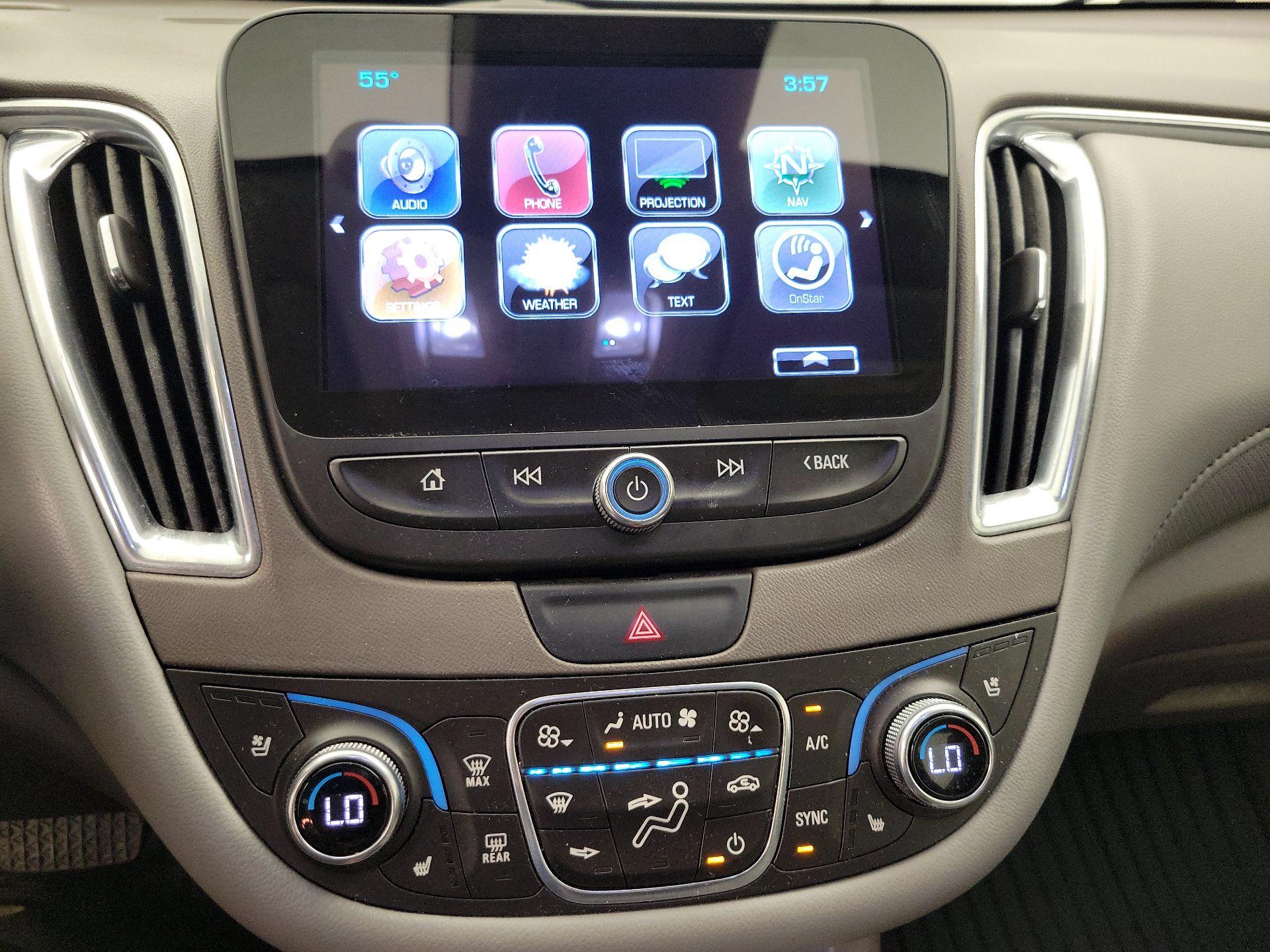 Thumbnail: 2017 Chevrolet Malibu - 16