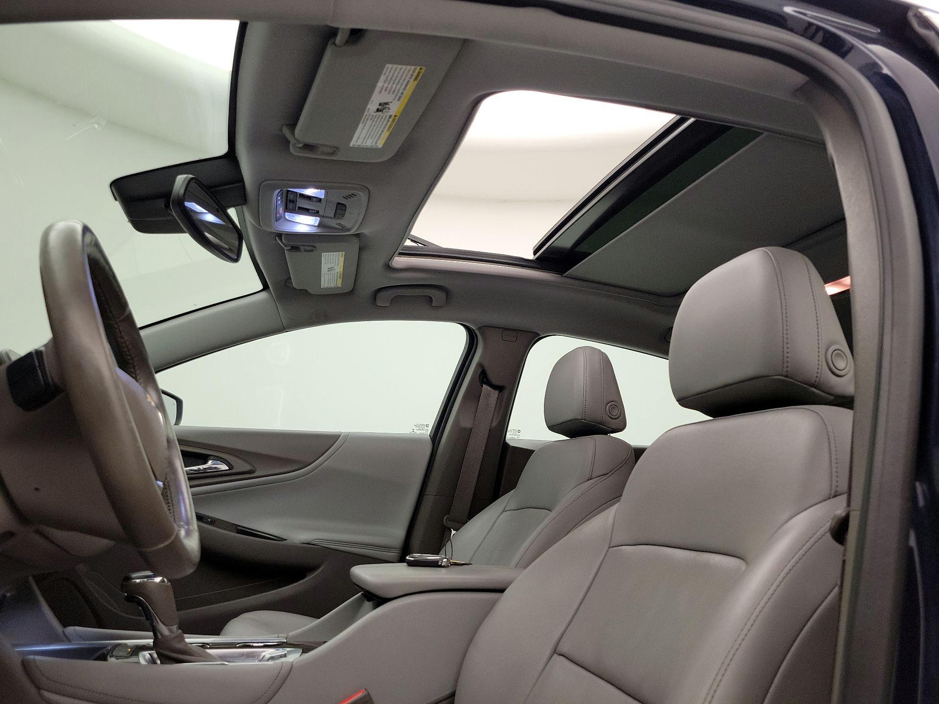 Thumbnail: 2017 Chevrolet Malibu - 20