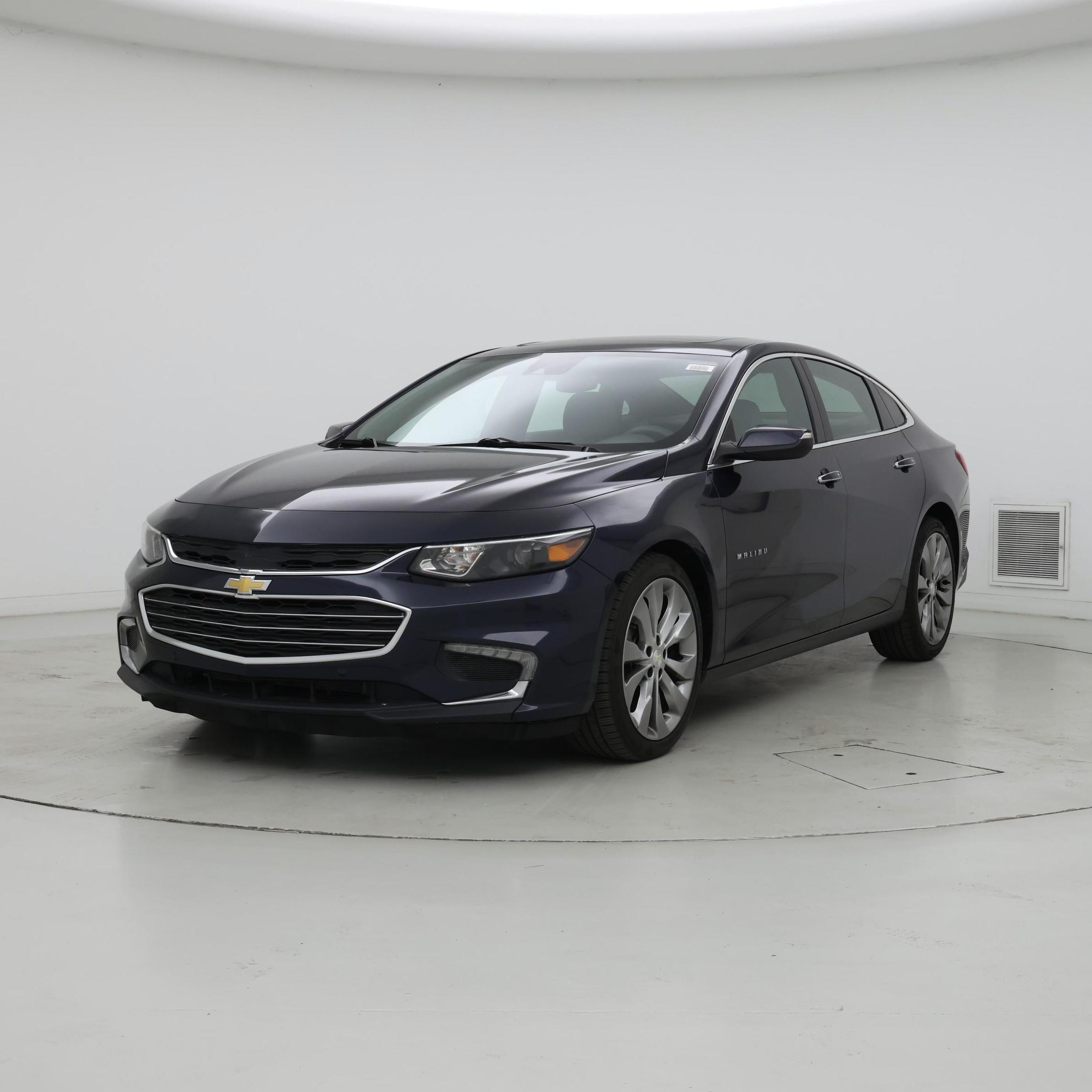 Thumbnail: 2017 Chevrolet Malibu - 4