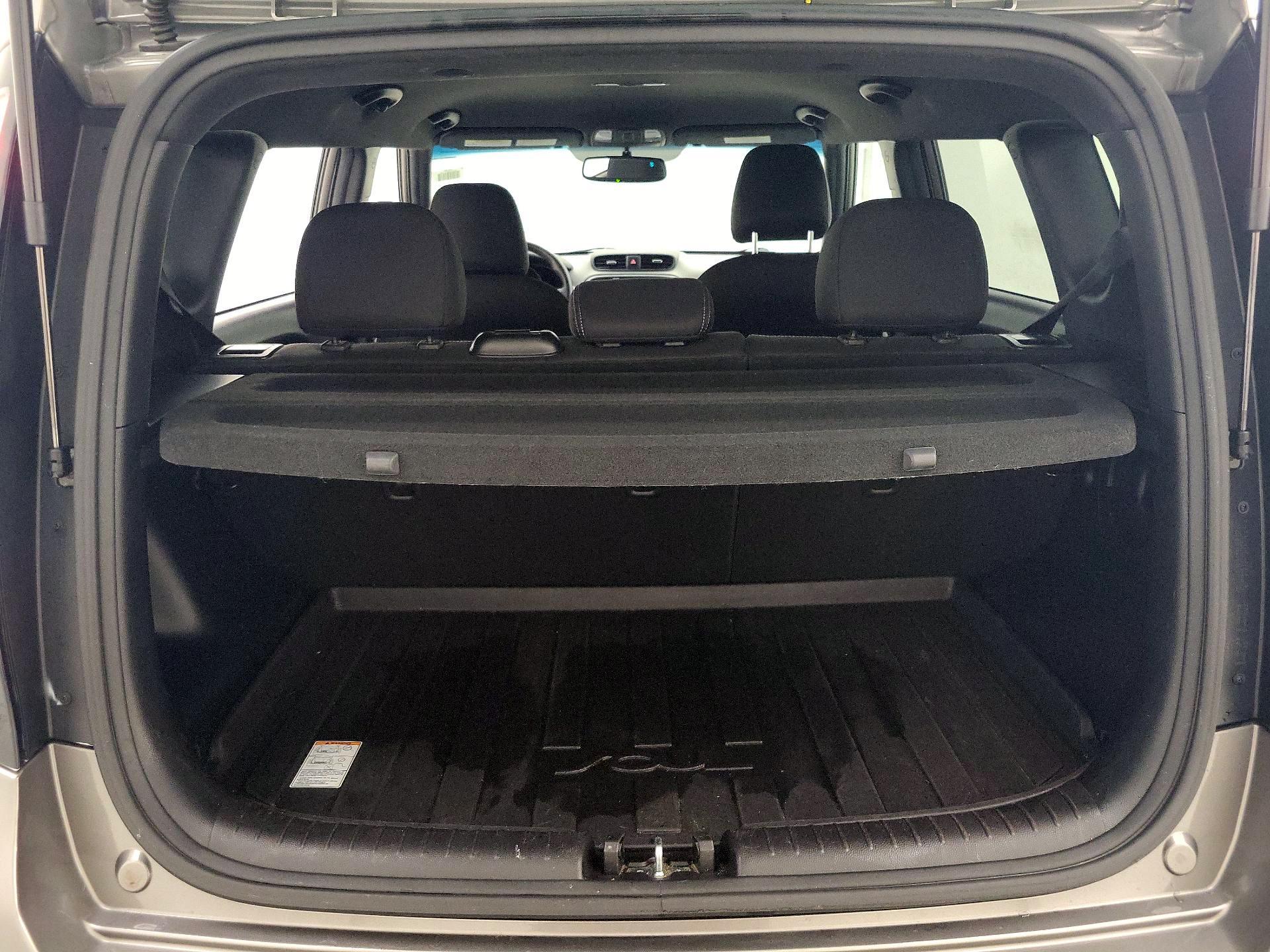 Thumbnail: 2019 Kia Soul - 20