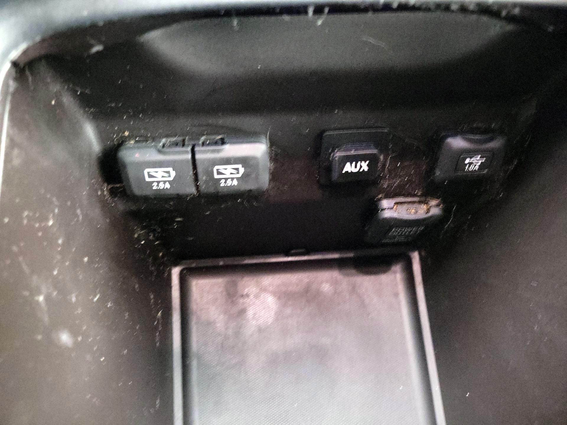 Thumbnail: 2017 Acura MDX - 18