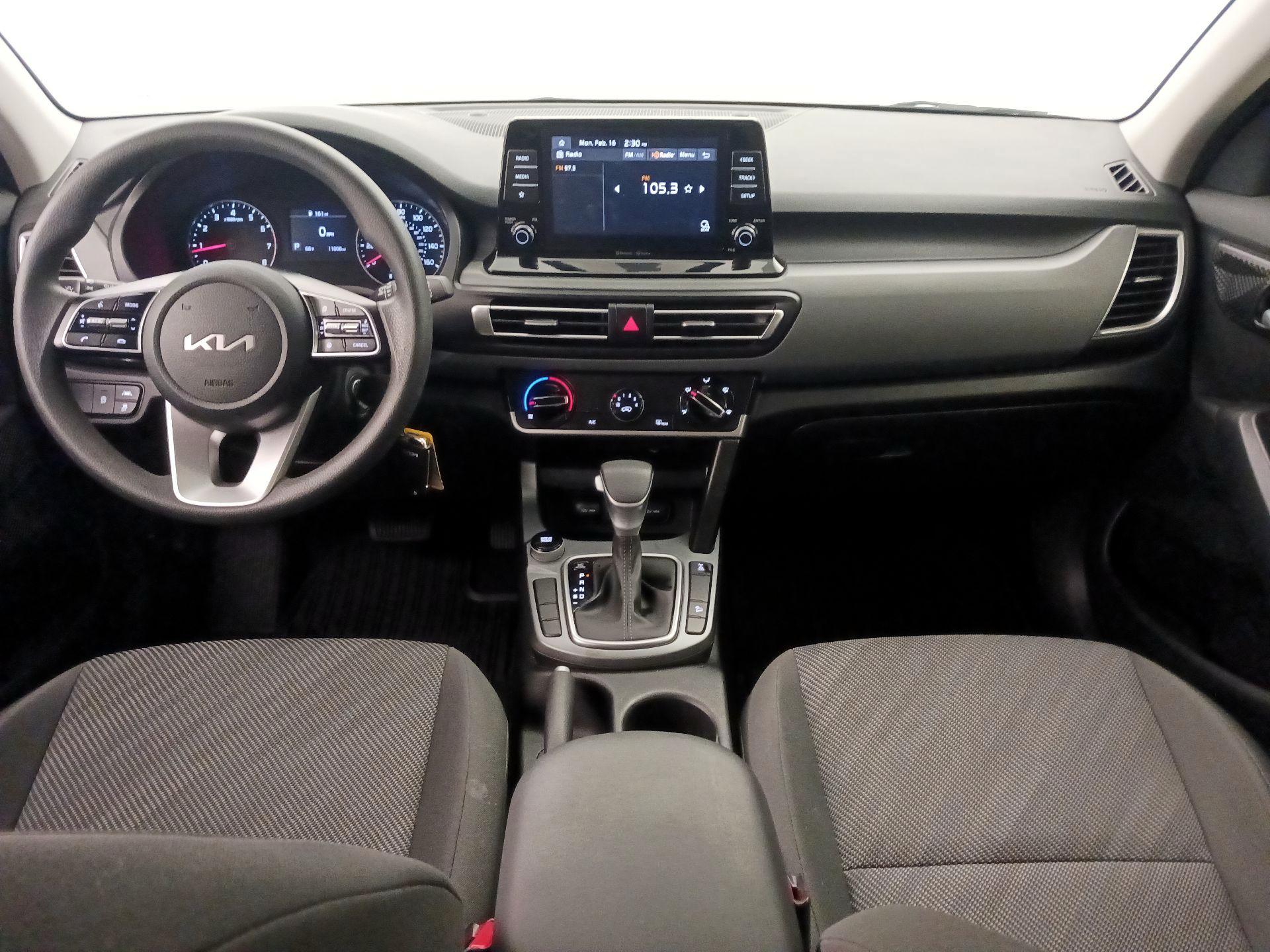 Thumbnail: 2023 Kia Seltos - 9