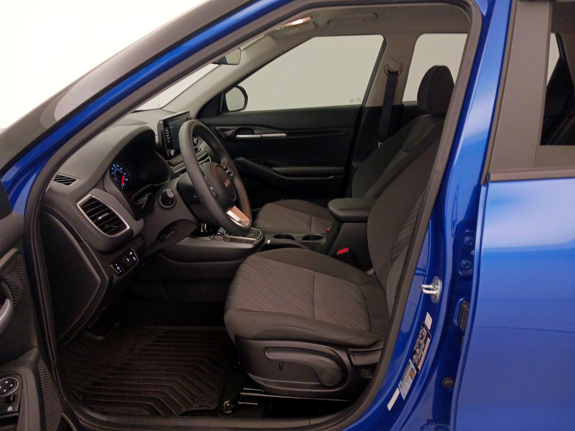 Thumbnail: 2023 Kia Seltos - 11