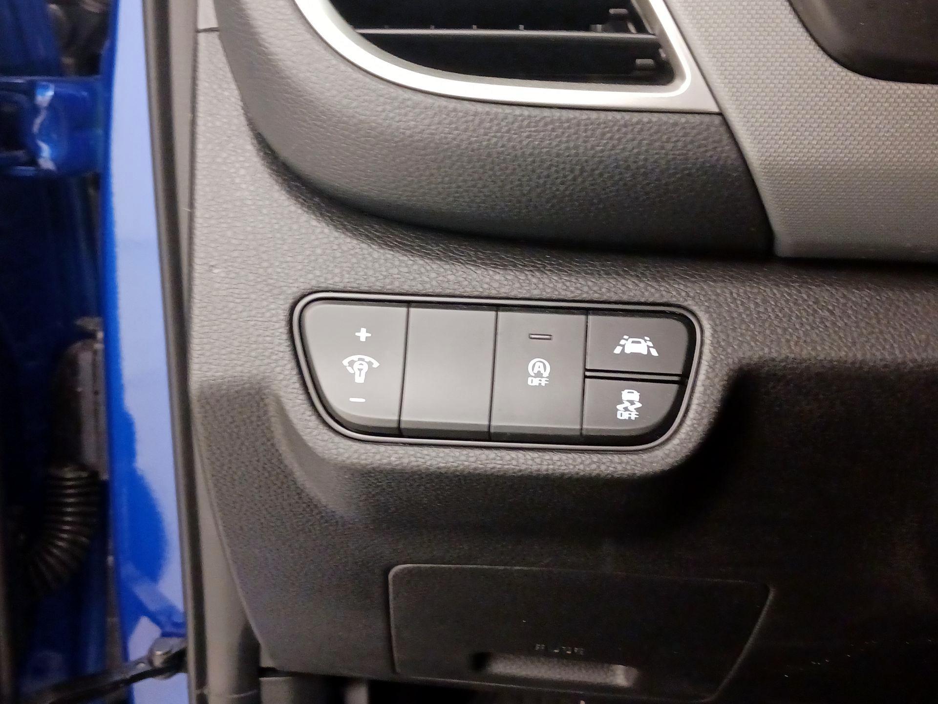 Thumbnail: 2023 Kia Seltos - 13