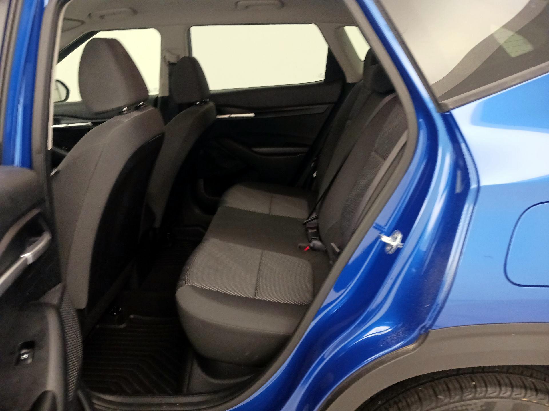 Thumbnail: 2023 Kia Seltos - 19