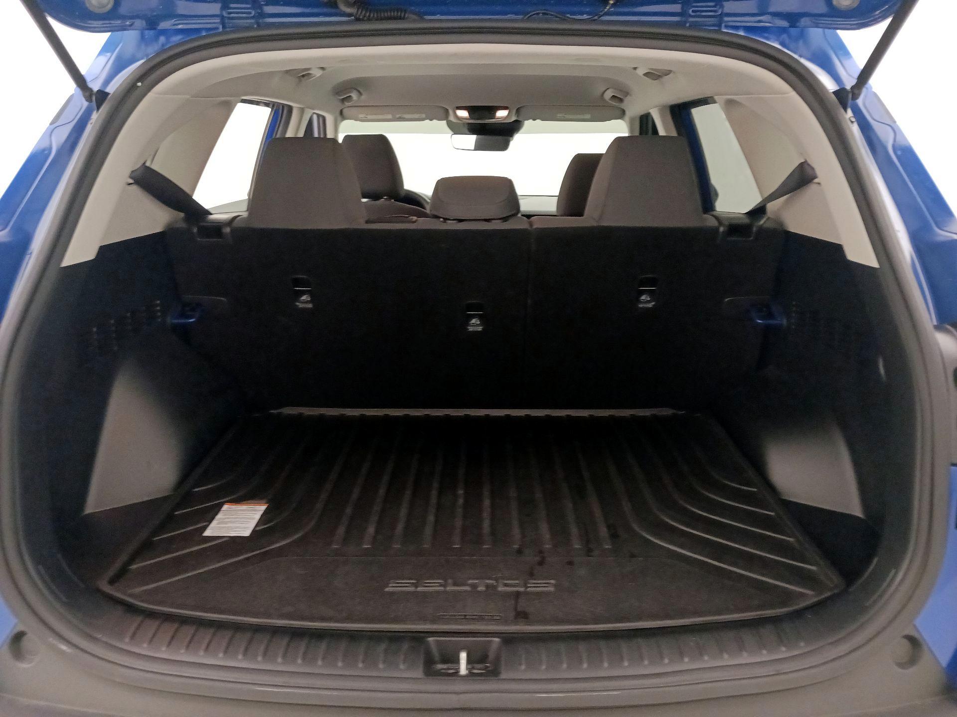 Thumbnail: 2023 Kia Seltos - 20