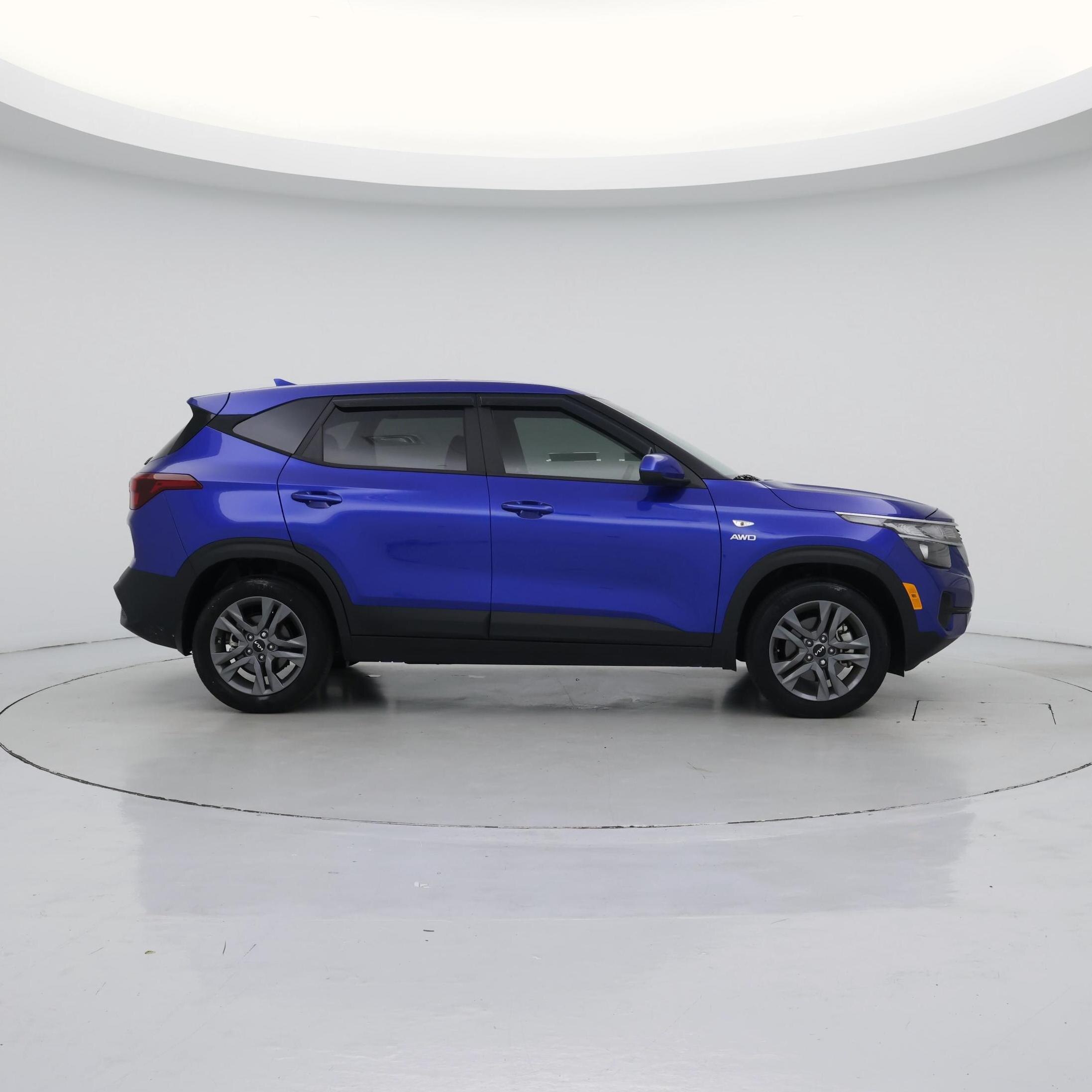 Thumbnail: 2023 Kia Seltos - 7