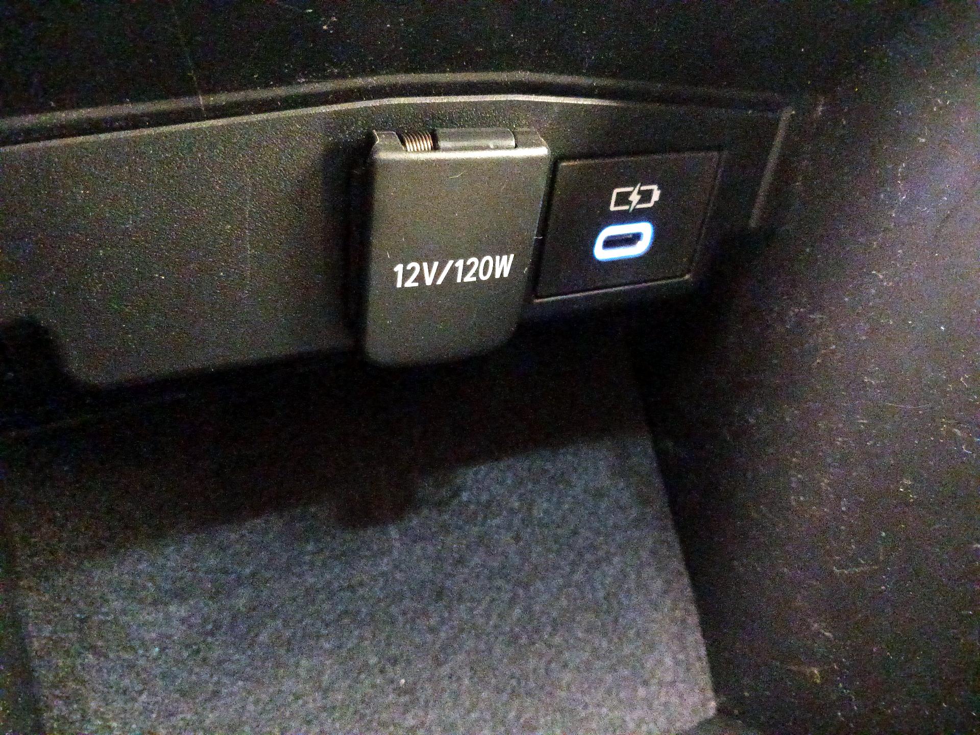 Thumbnail: 2022 Toyota Corolla - 18