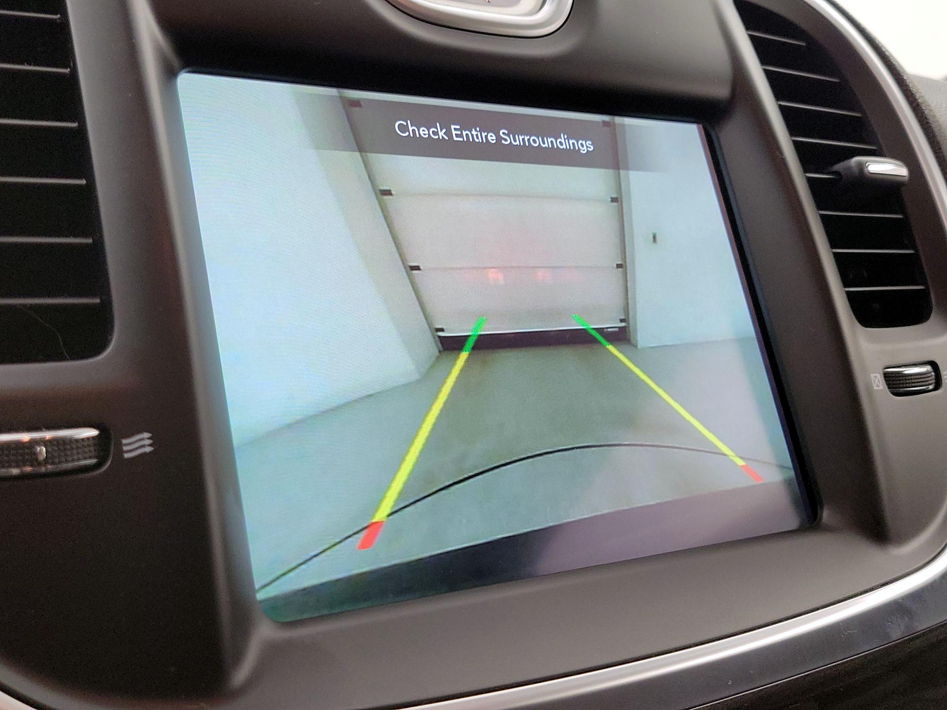 Thumbnail: 2021 Chrysler 300 - 14