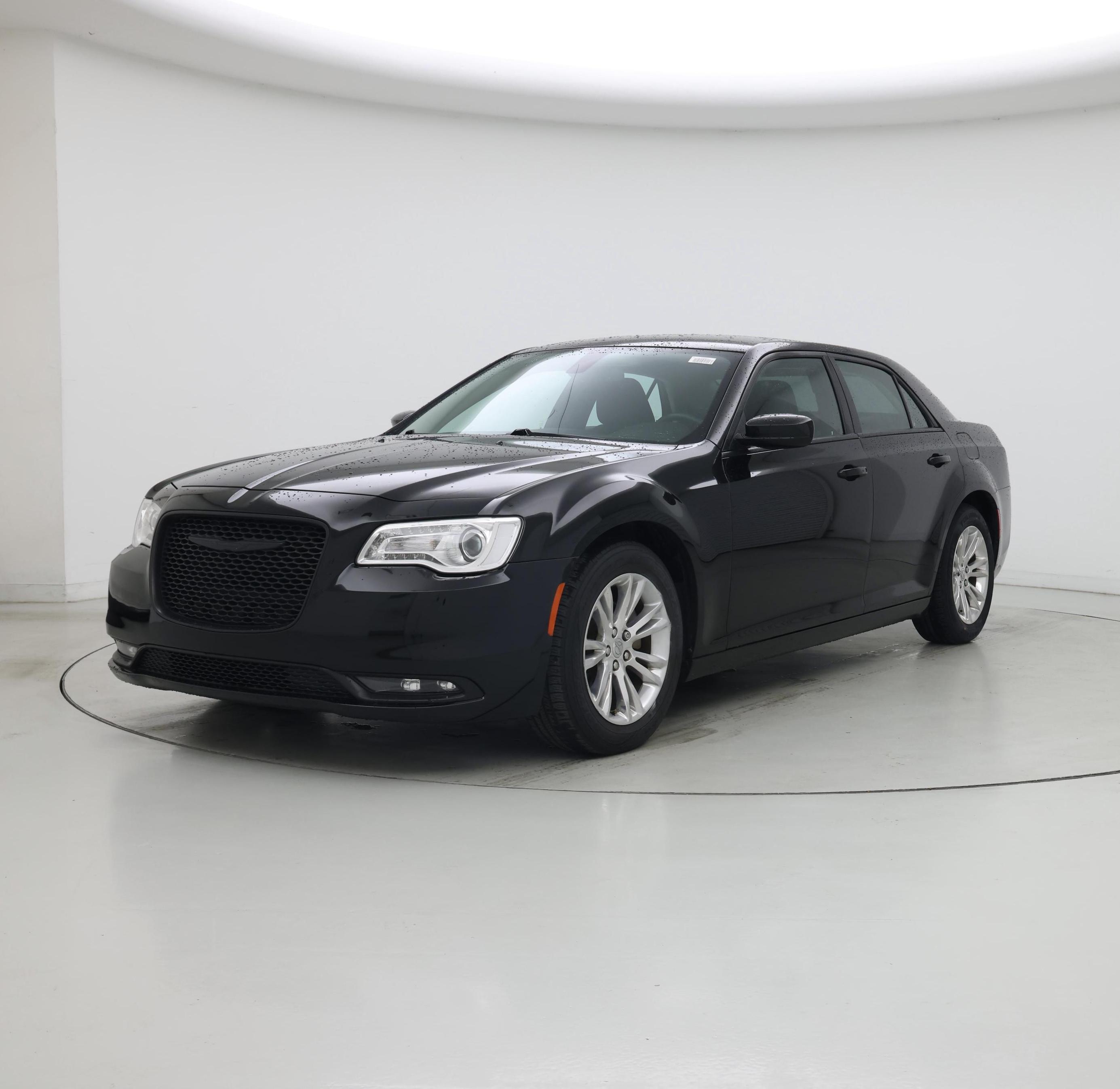 Thumbnail: 2021 Chrysler 300 - 4