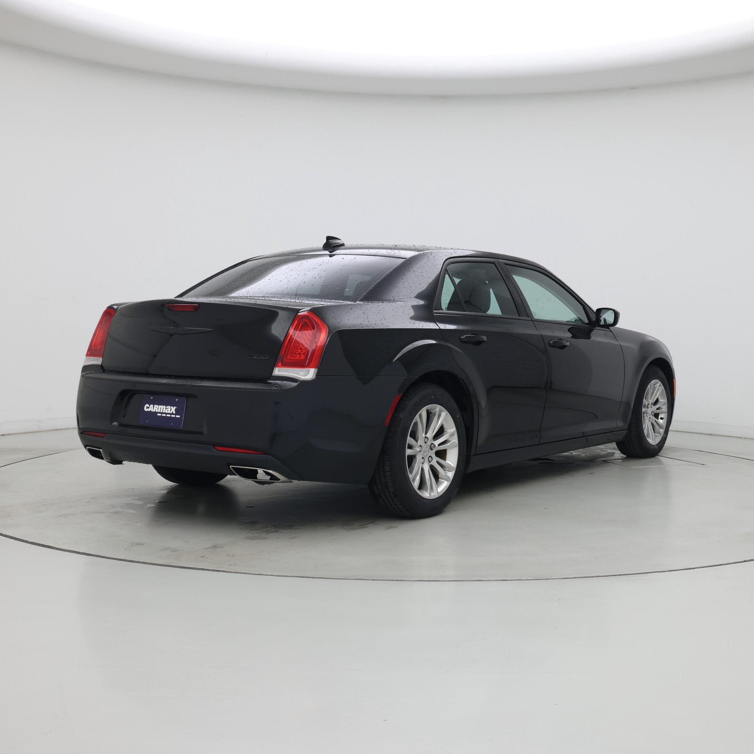 Thumbnail: 2021 Chrysler 300 - 8