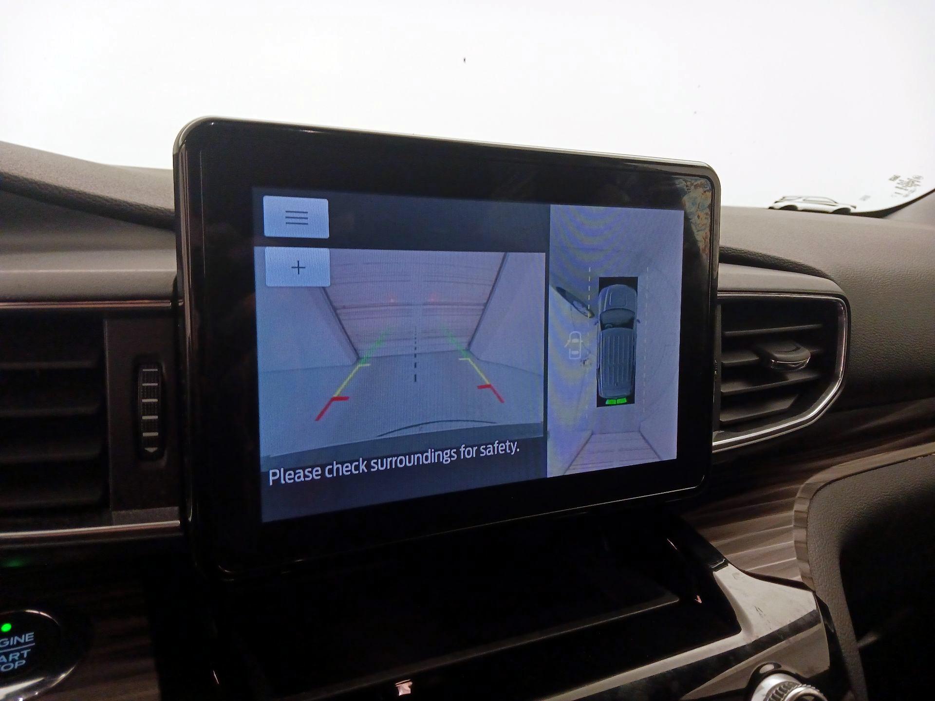 Thumbnail: 2021 Ford Explorer - 15