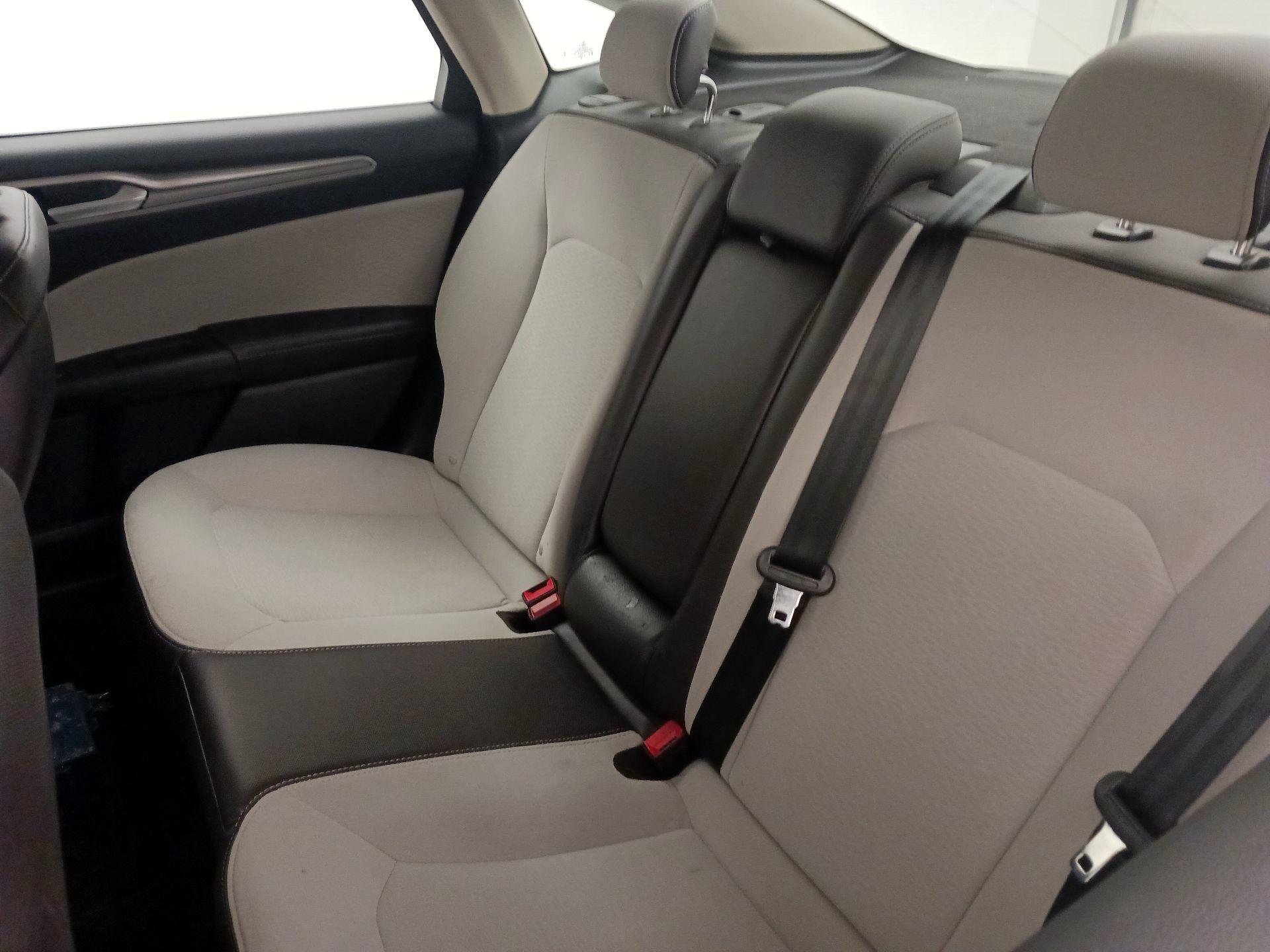 Thumbnail: 2020 Ford Fusion - 19