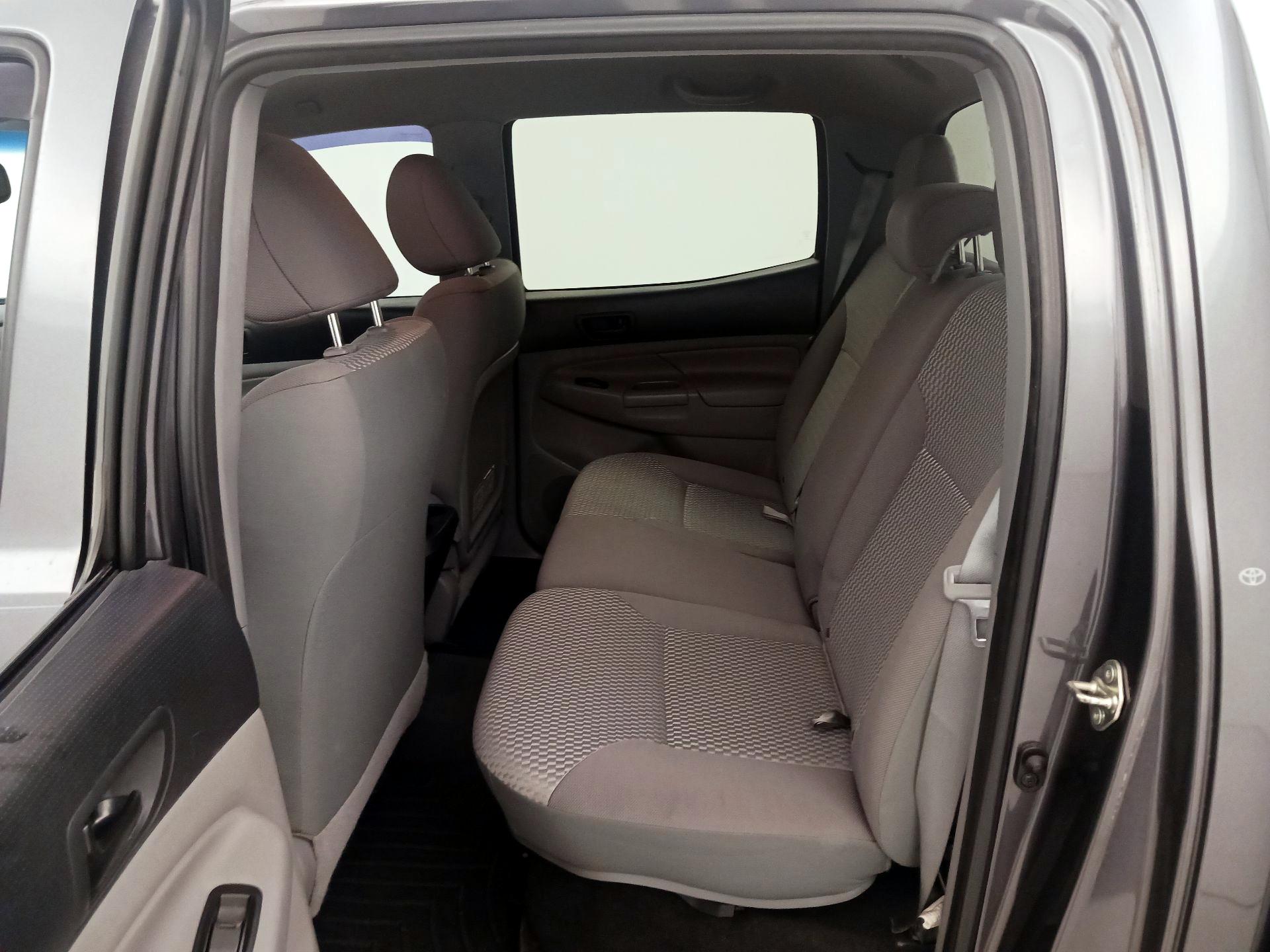 Thumbnail: 2015 Toyota Tacoma - 19