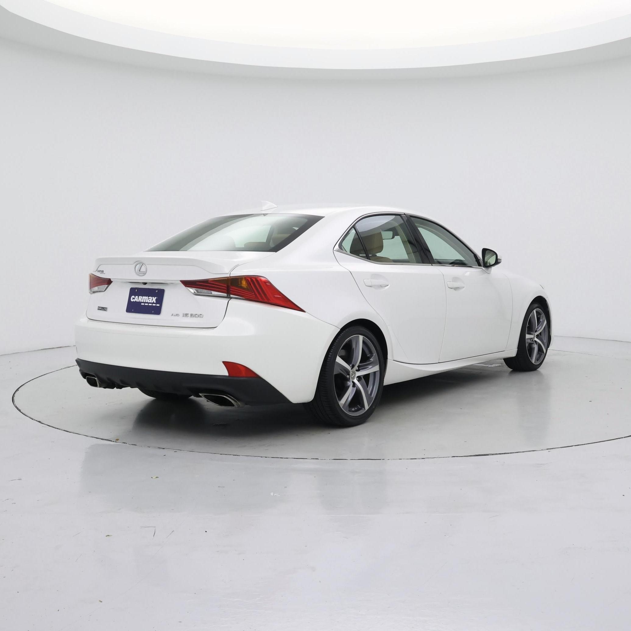 Thumbnail: 2017 Lexus IS - 8