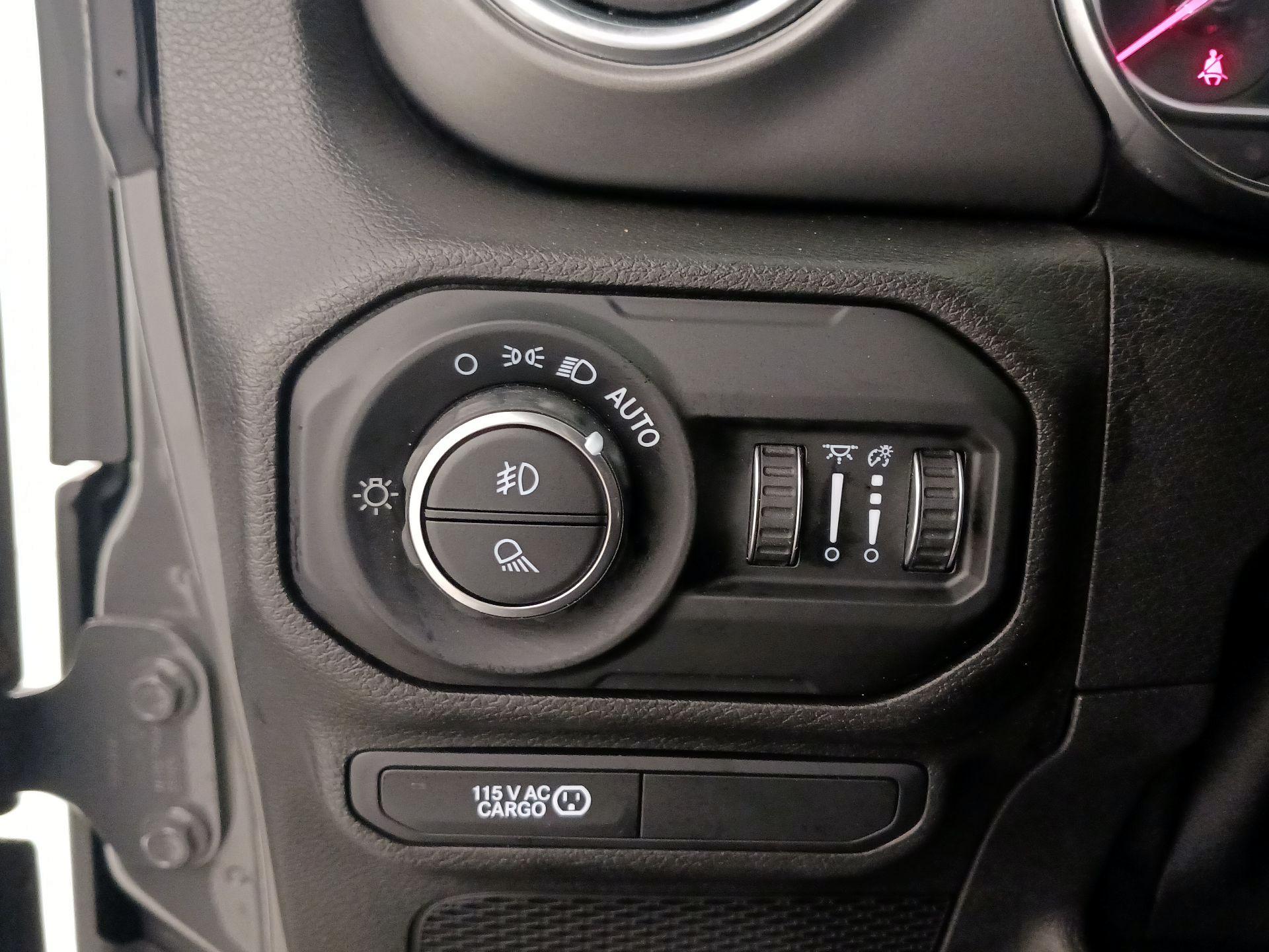 Thumbnail: 2021 Jeep Gladiator - 13