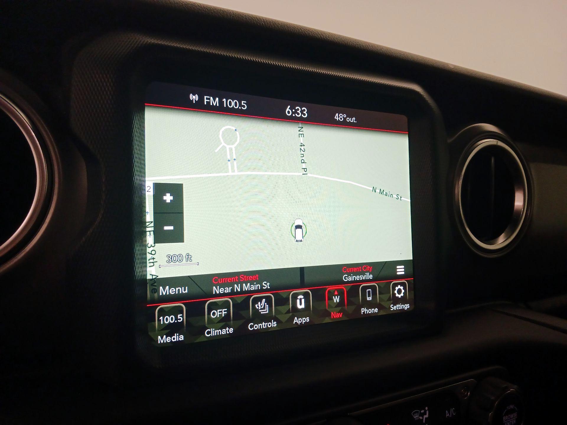 Thumbnail: 2021 Jeep Gladiator - 14