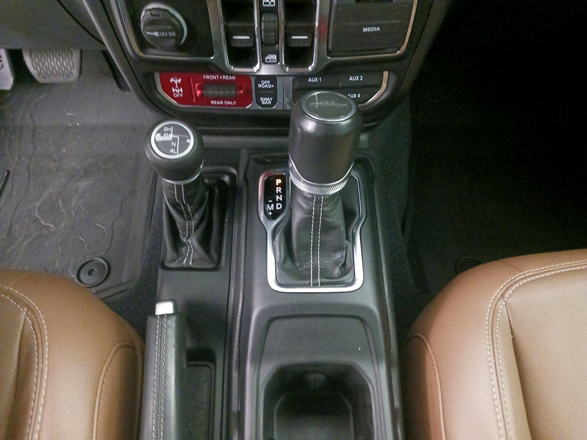 Thumbnail: 2021 Jeep Gladiator - 18