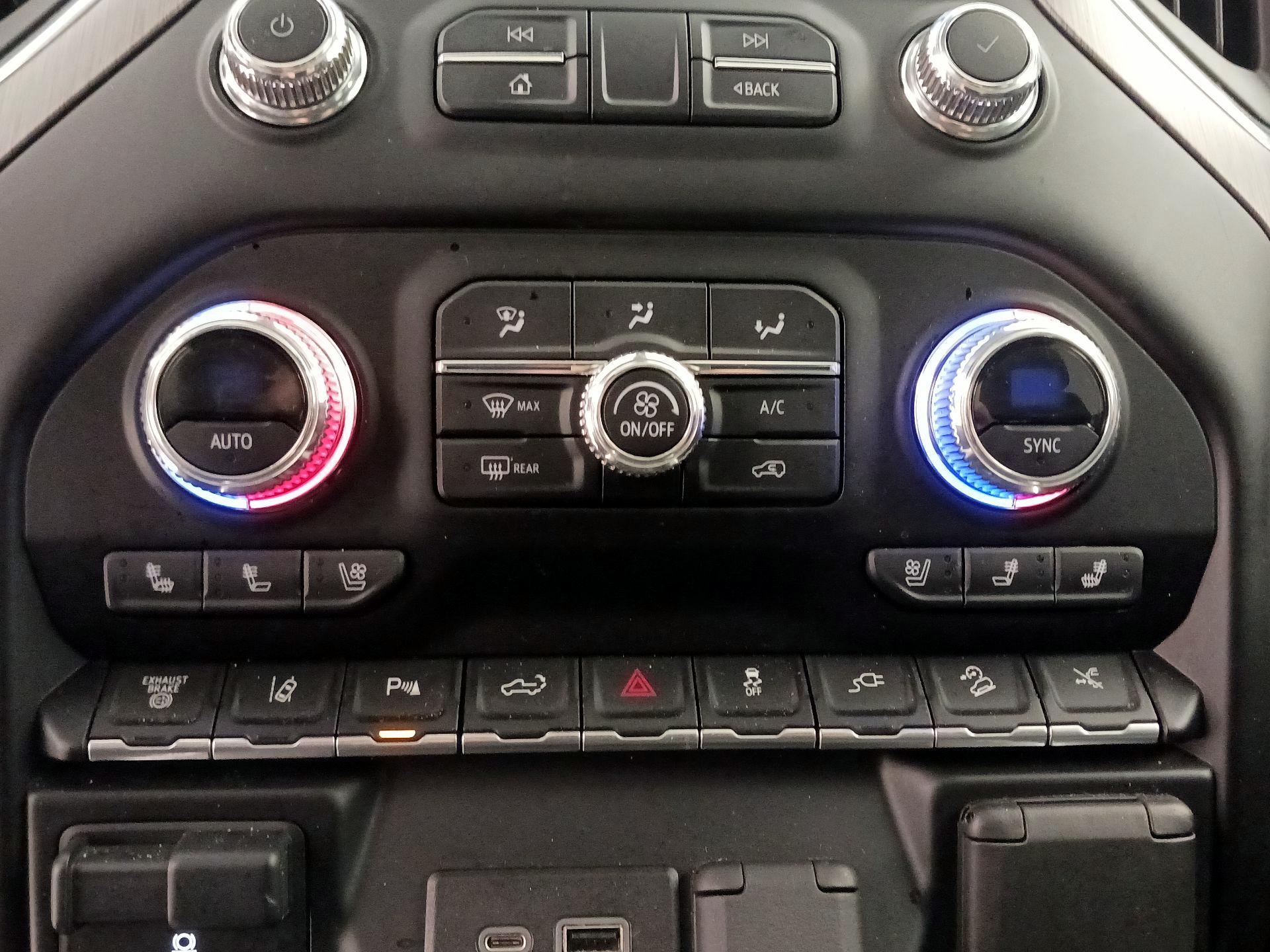 Thumbnail: 2023 GMC Sierra 2500 - 16