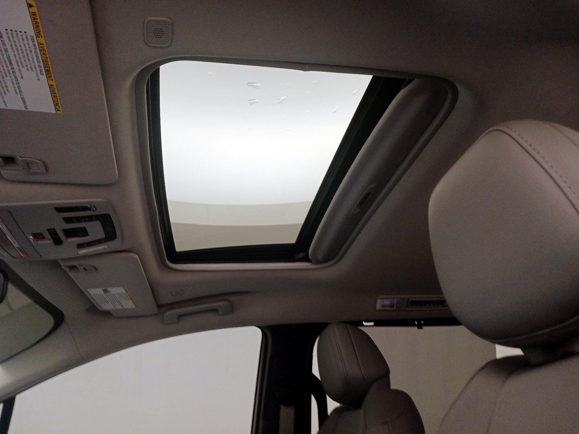 Thumbnail: 2025 Toyota Sienna - 20