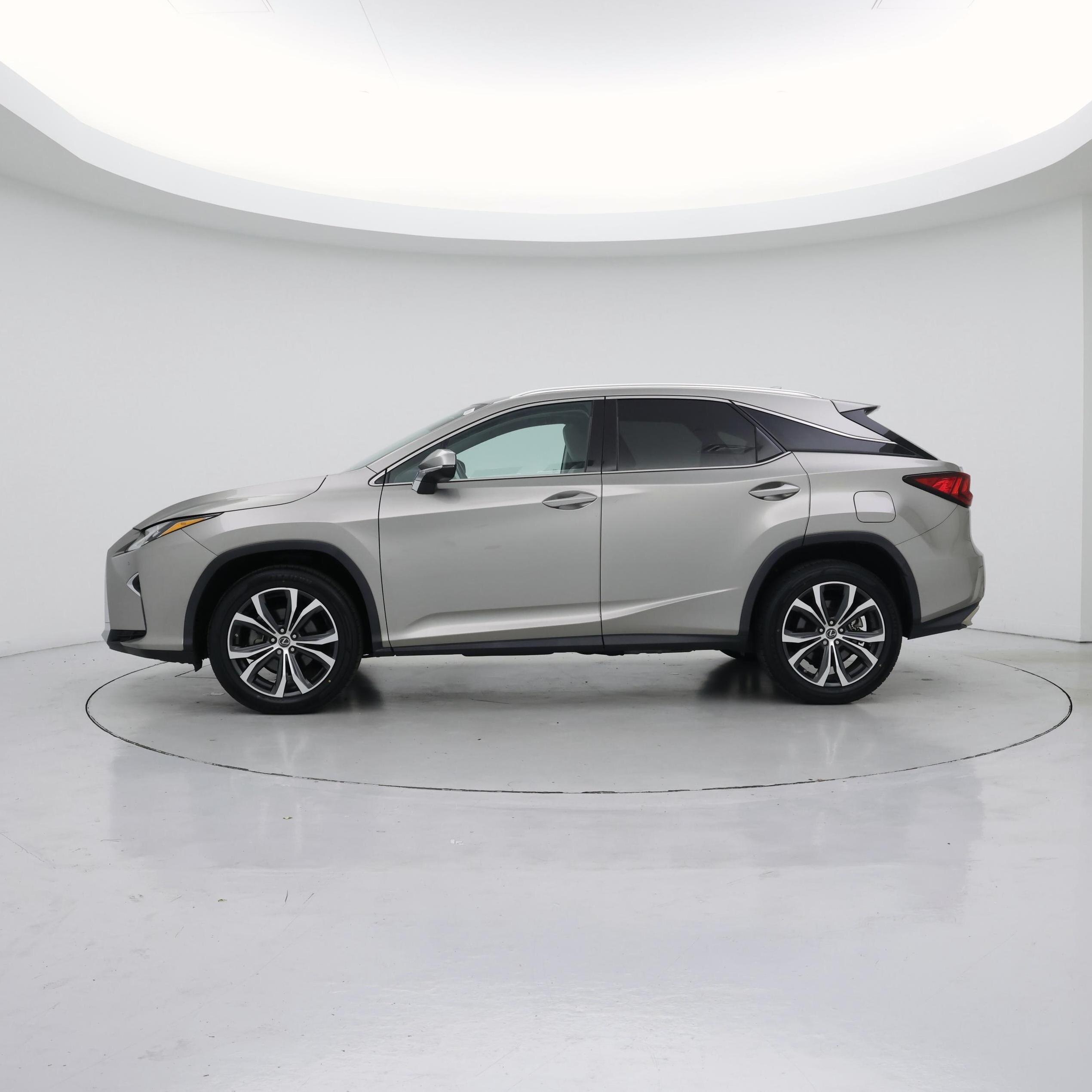 Thumbnail: 2018 Lexus RX - 3