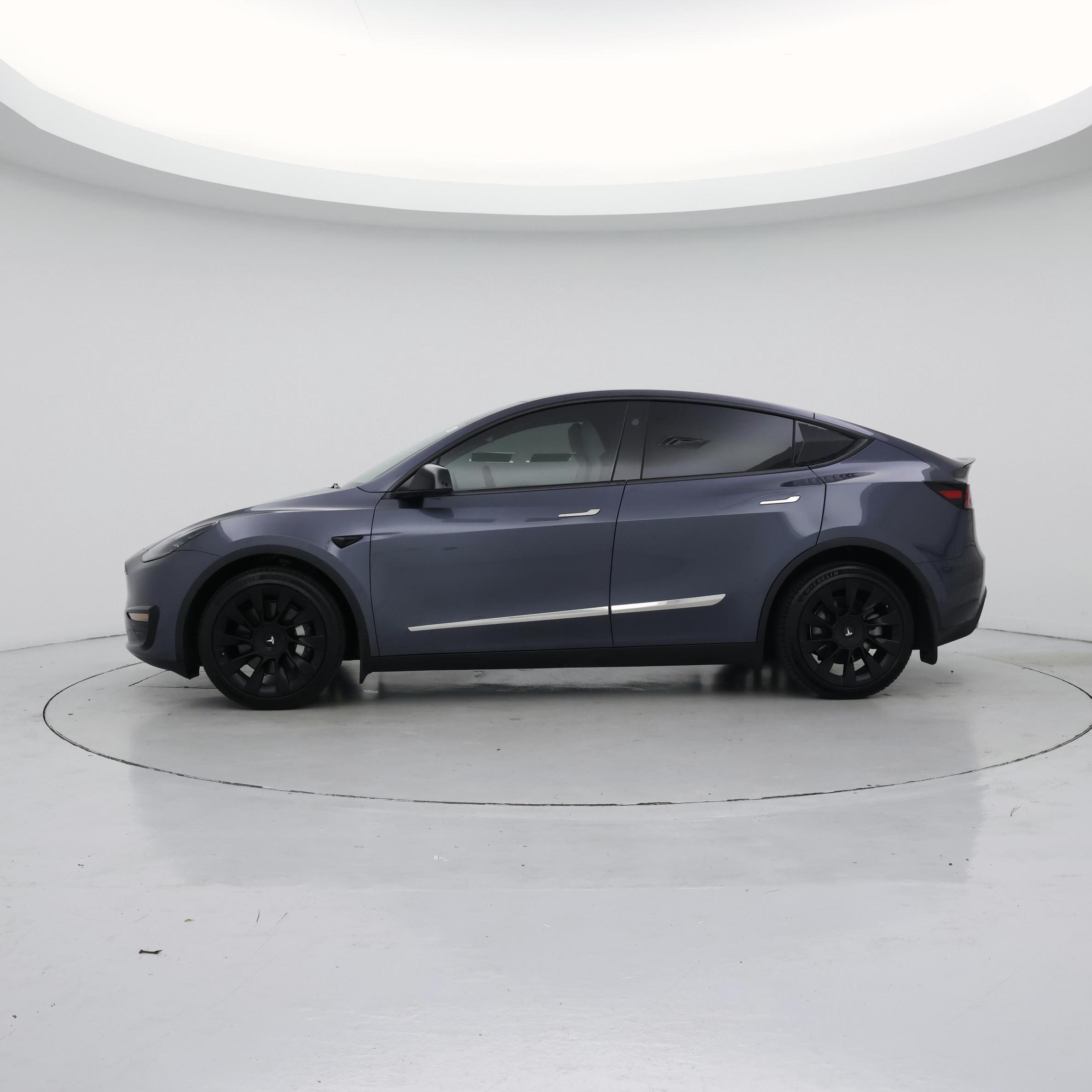 Thumbnail: 2023 Tesla Model Y - 3