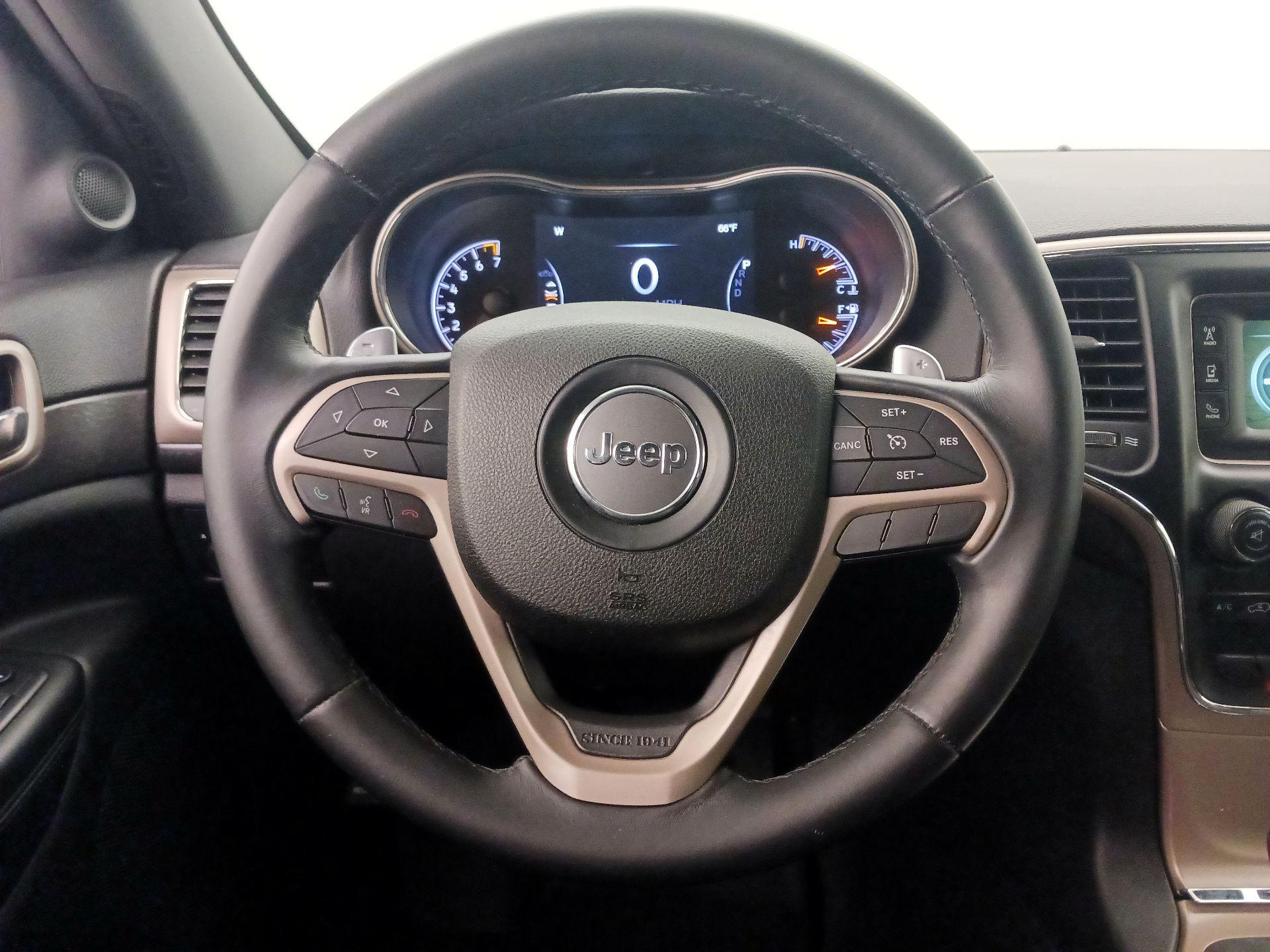 Thumbnail: 2017 Jeep Grand Cherokee - 10