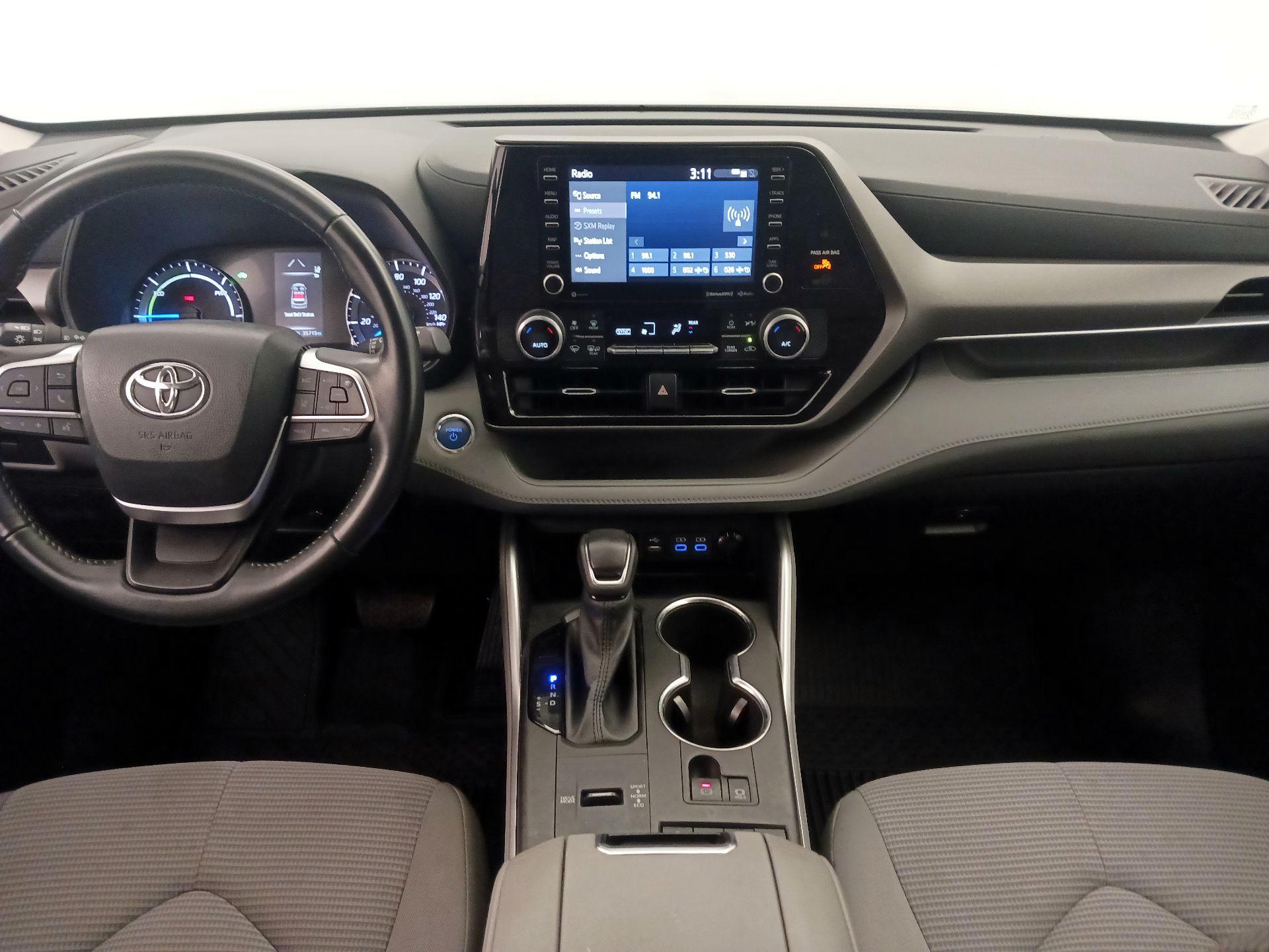 Thumbnail: 2022 Toyota Highlander - 9