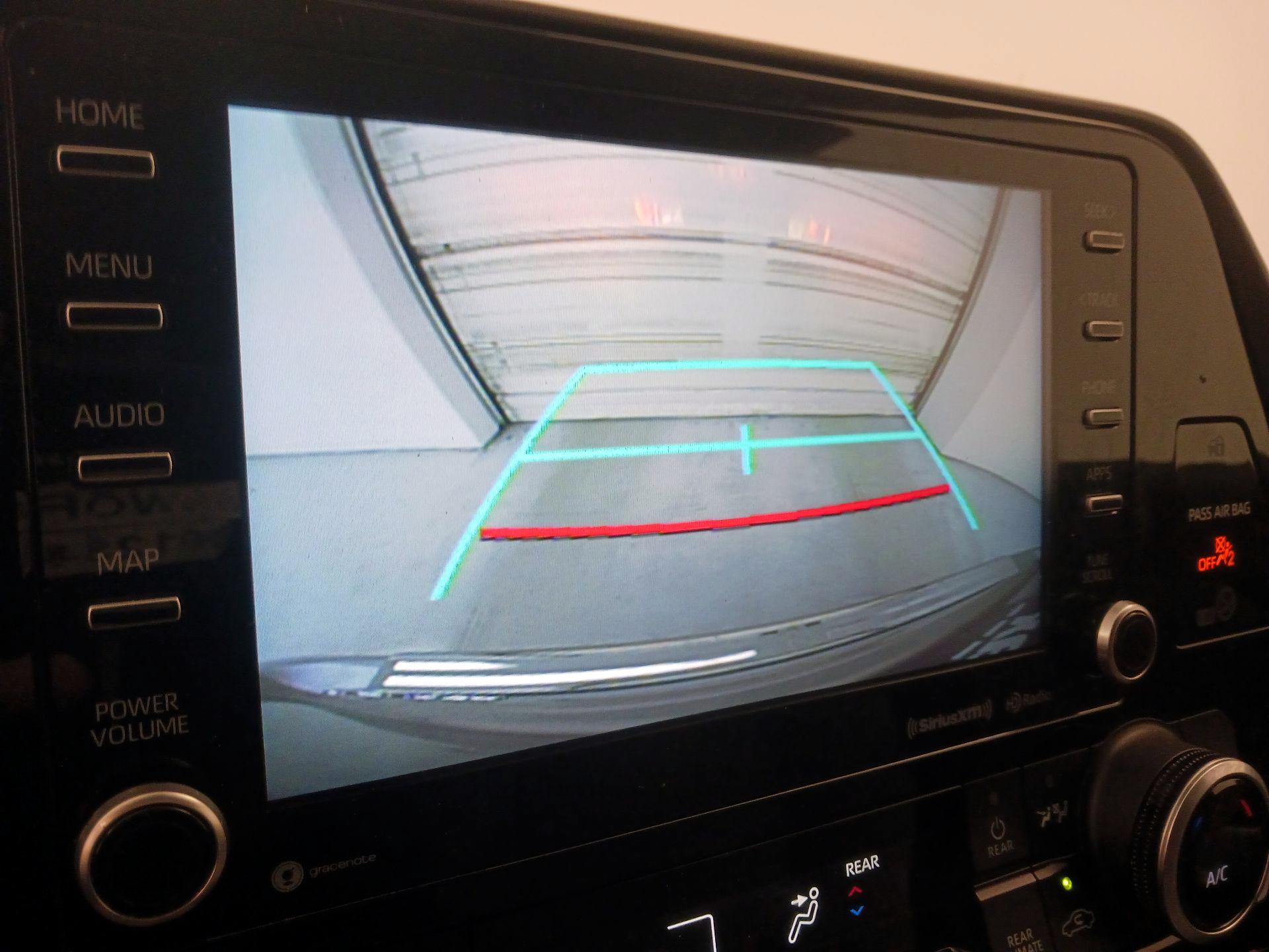 Thumbnail: 2022 Toyota Highlander - 14