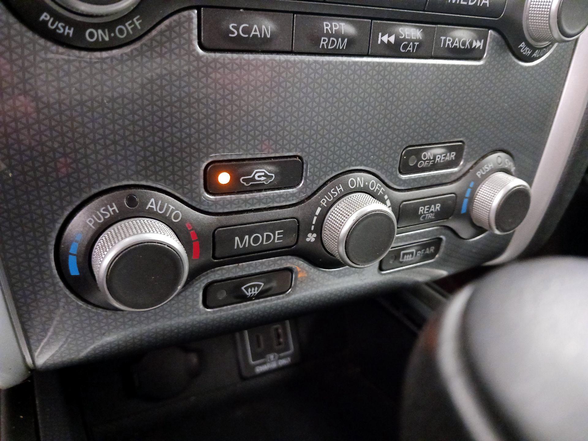 Thumbnail: 2020 Nissan Pathfinder - 17