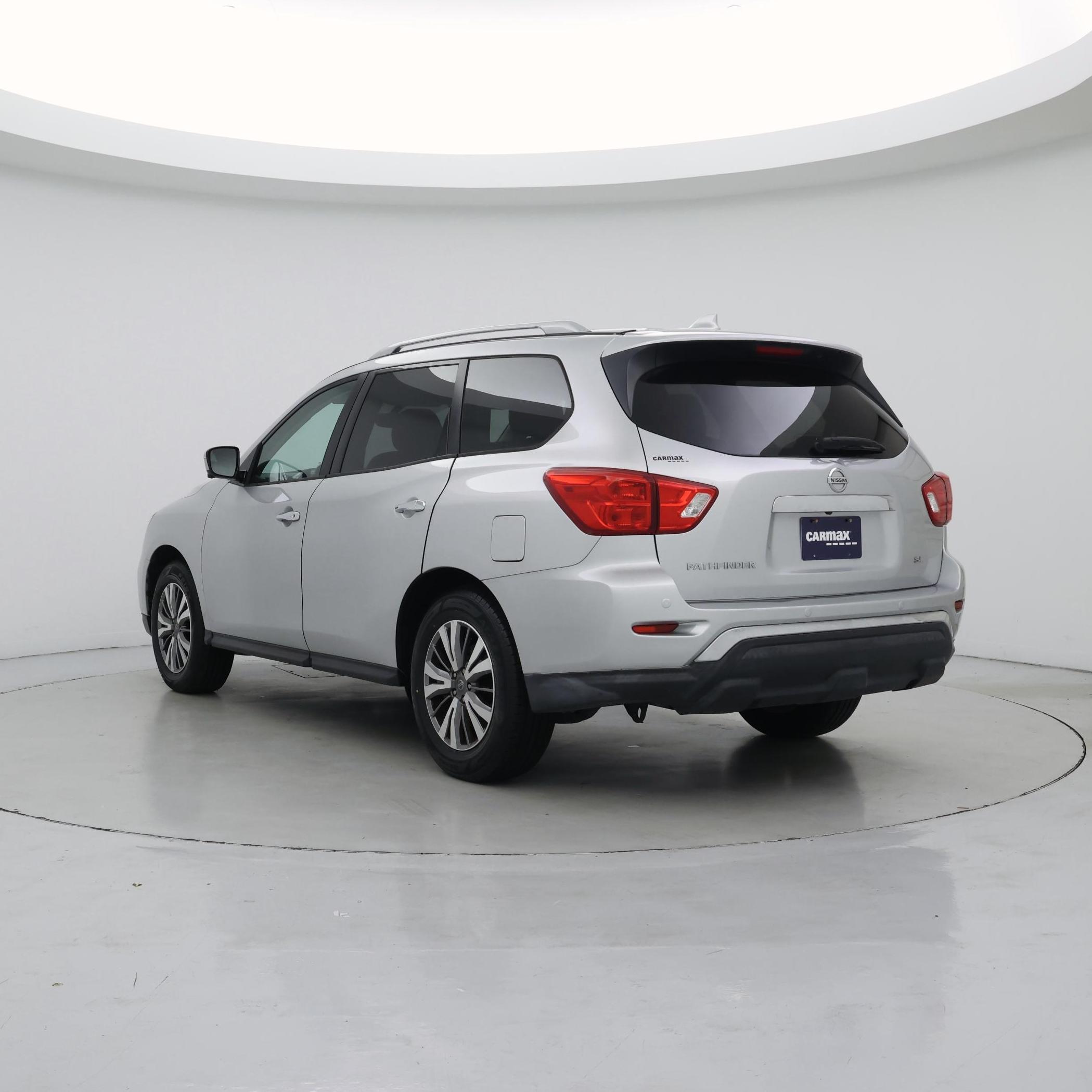 Thumbnail: 2020 Nissan Pathfinder - 2