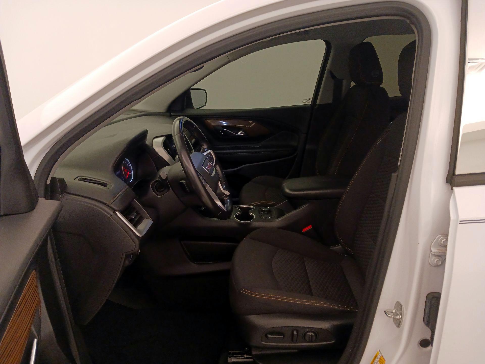 Thumbnail: 2020 GMC Terrain - 11