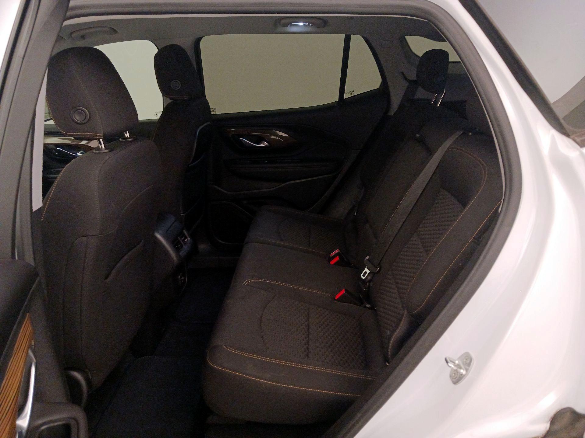 Thumbnail: 2020 GMC Terrain - 19