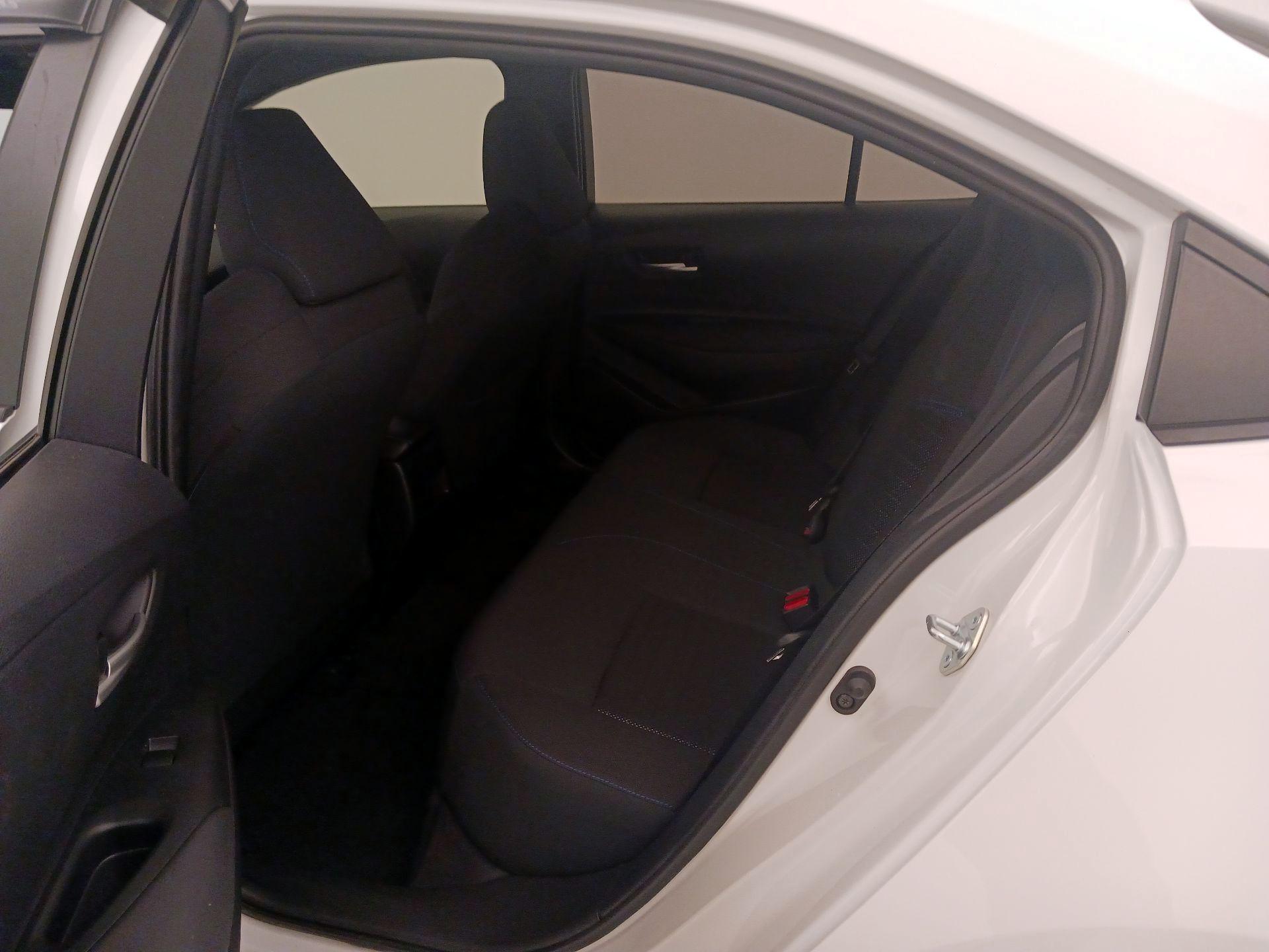 Thumbnail: 2021 Toyota Corolla - 19