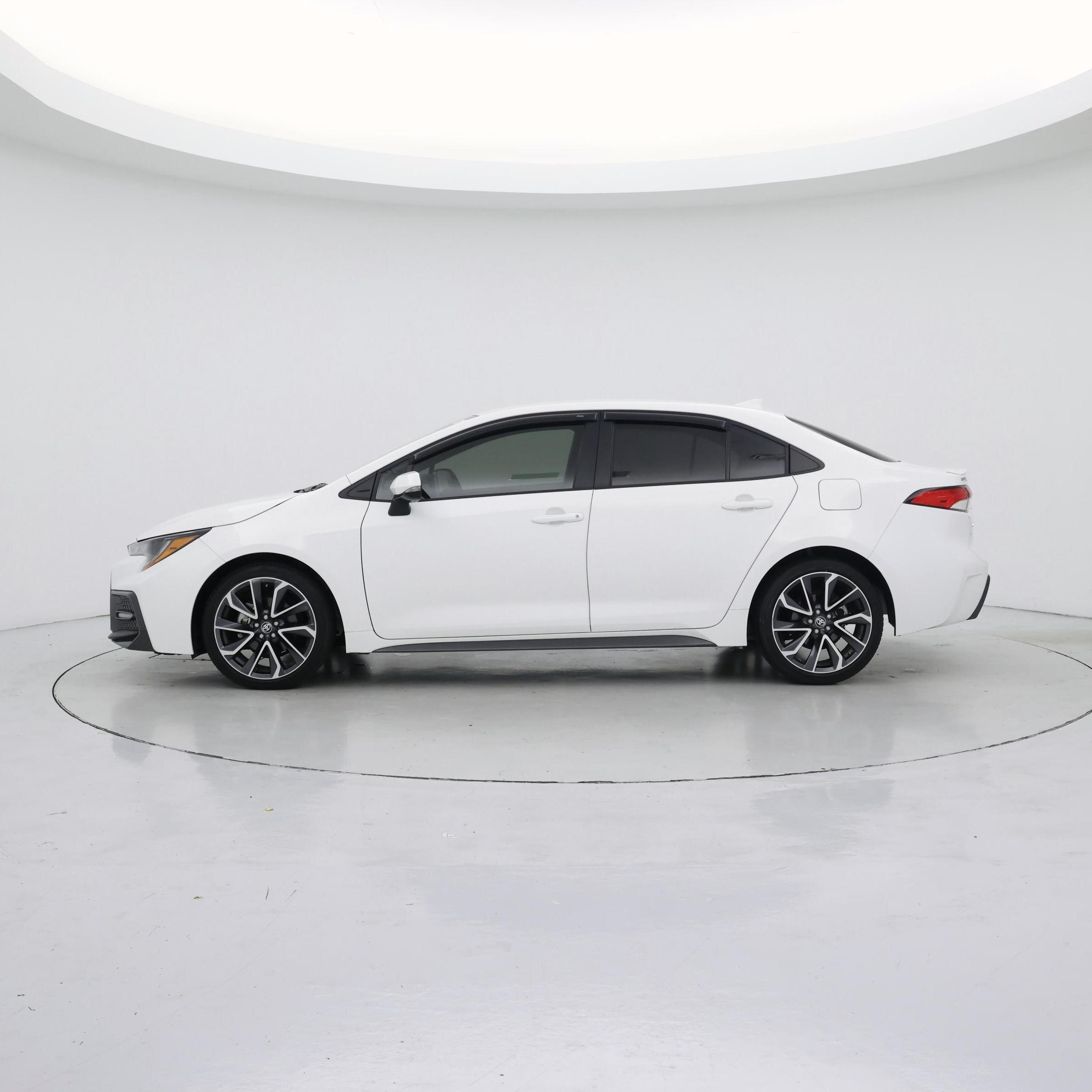 Thumbnail: 2021 Toyota Corolla - 3