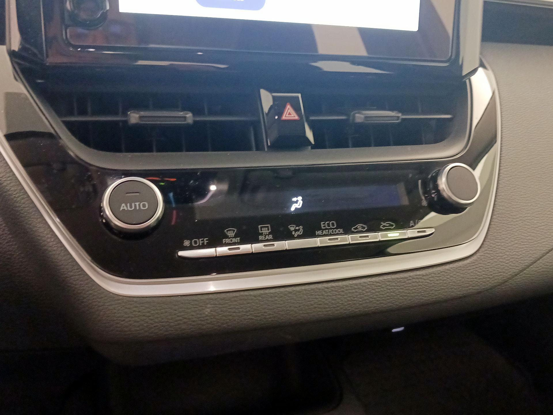 Thumbnail: 2025 Toyota Corolla - 16