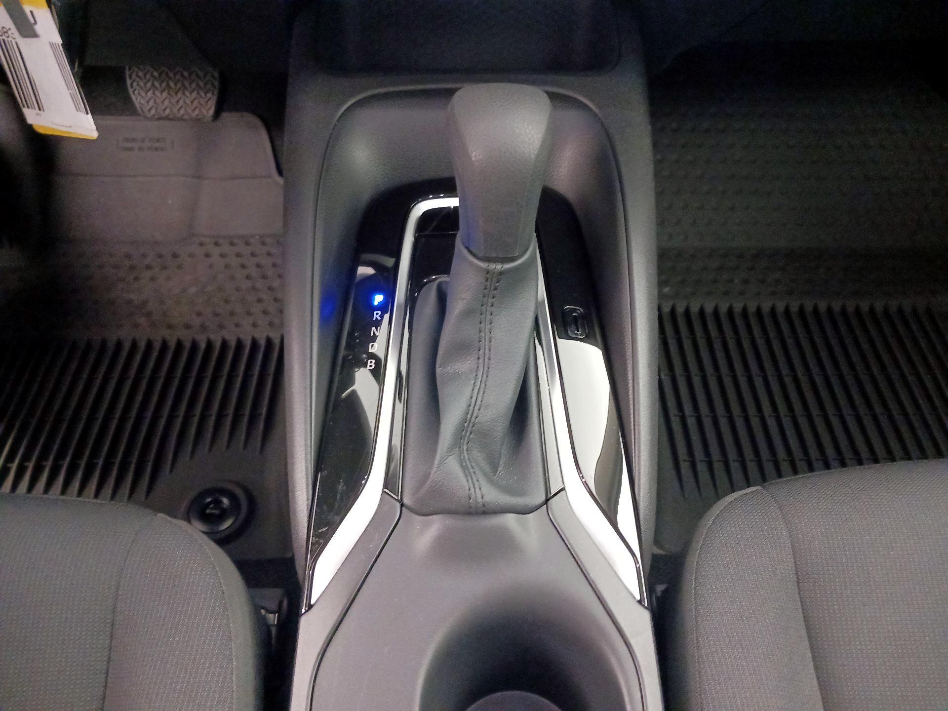 Thumbnail: 2025 Toyota Corolla - 17