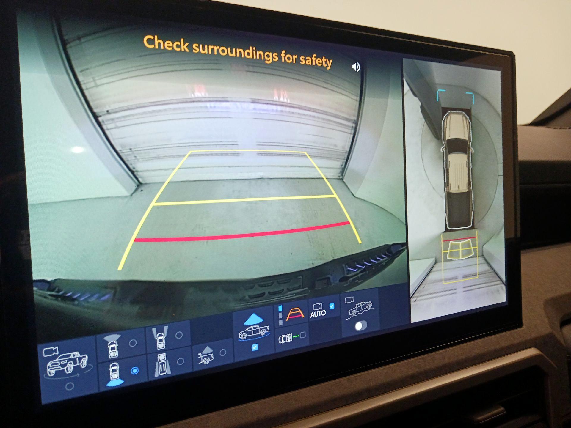 Thumbnail: 2024 Toyota Tacoma - 14