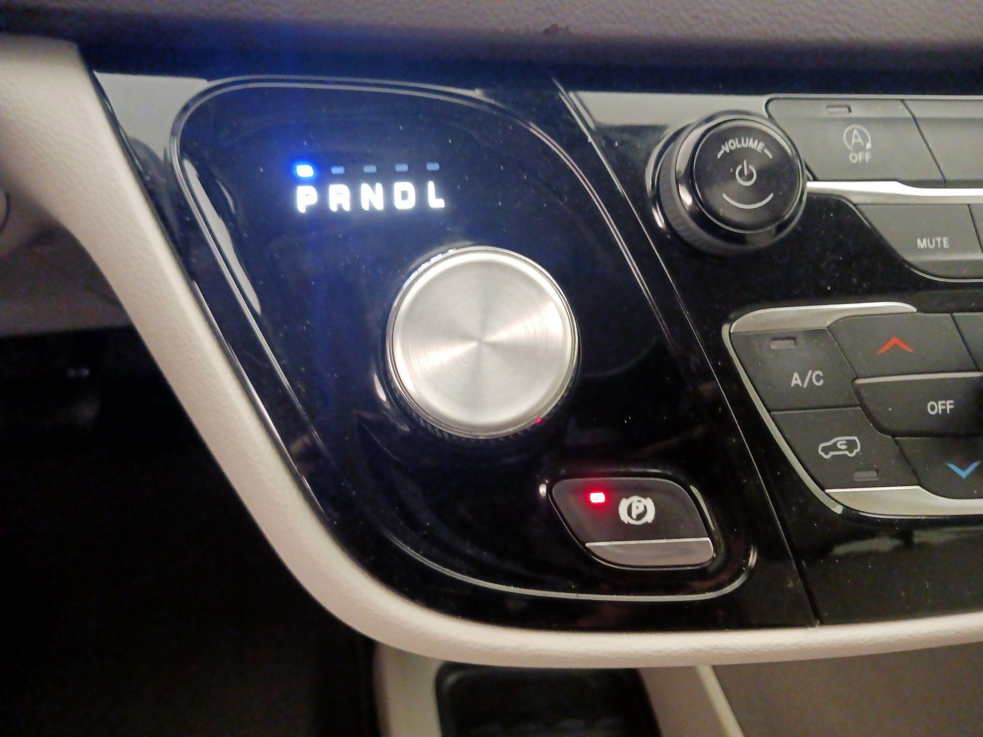 Thumbnail: 2019 Chrysler Pacifica - 18